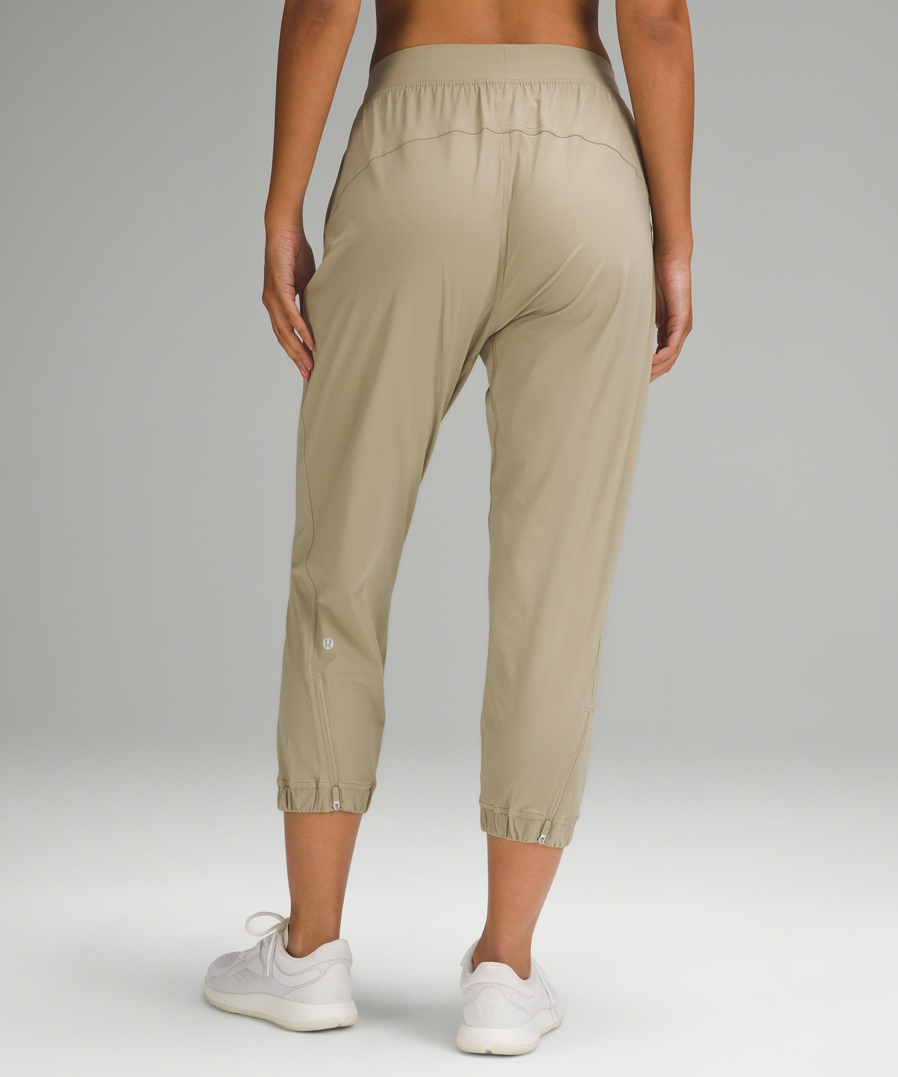 Lululemon capri joggers hotsell