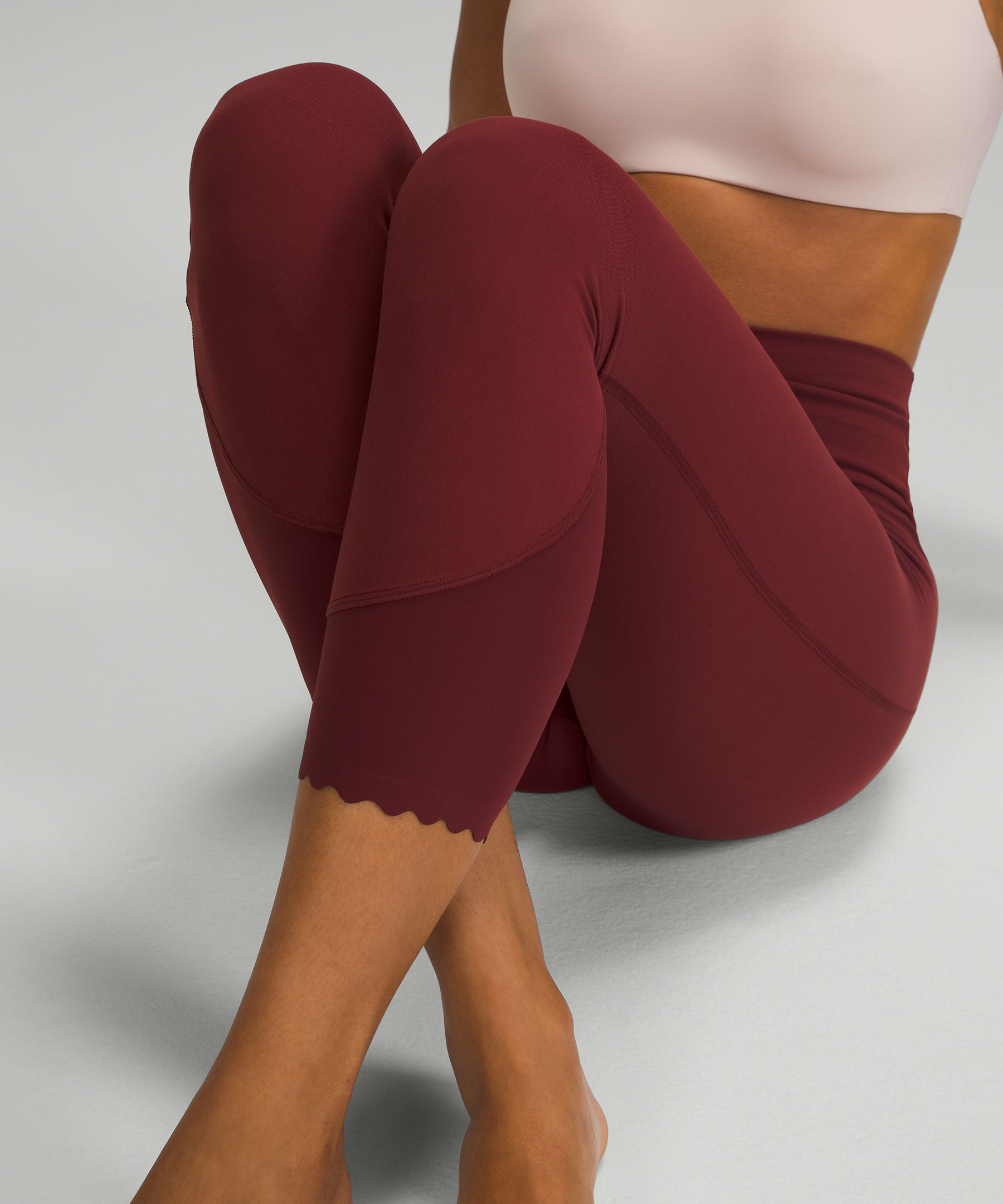 Lulu hot sale scalloped leggings