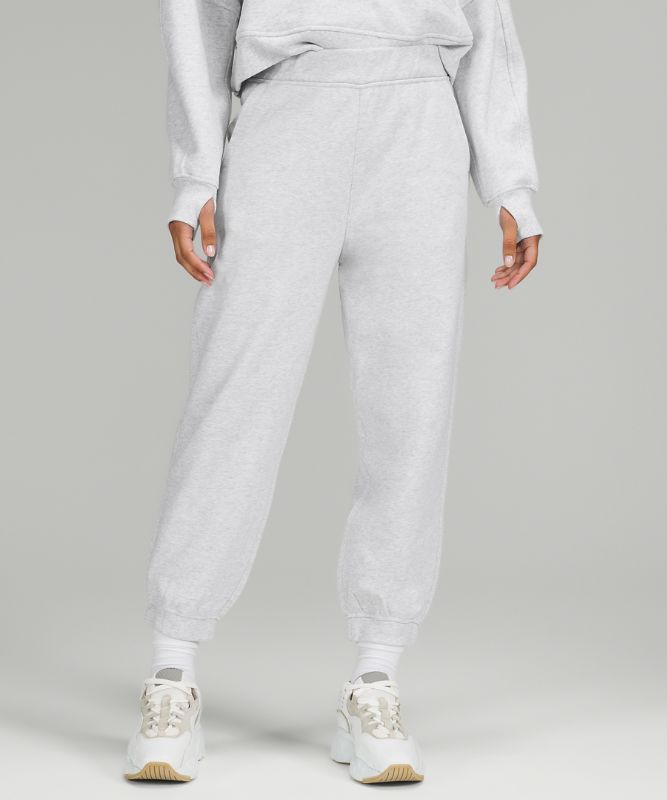 Relaxed HR Cropped Jogger