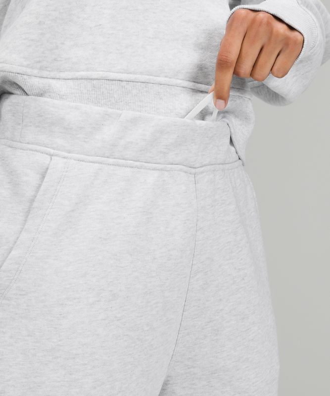 Relaxed High-Rise Cropped Jogger
