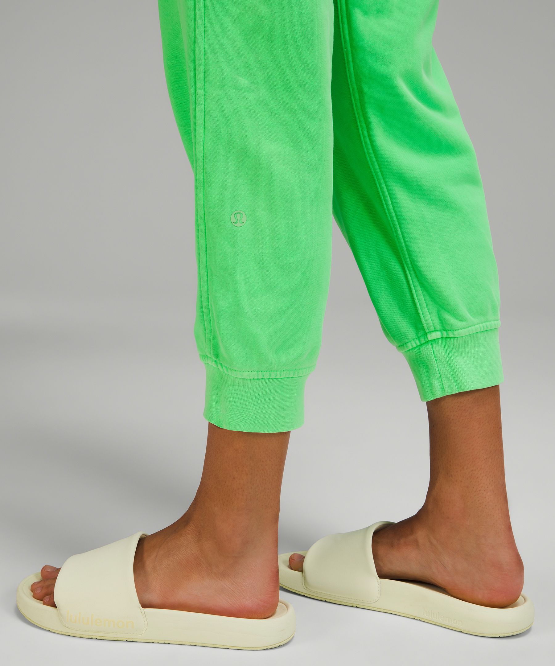 scuba high rise jogger fleece