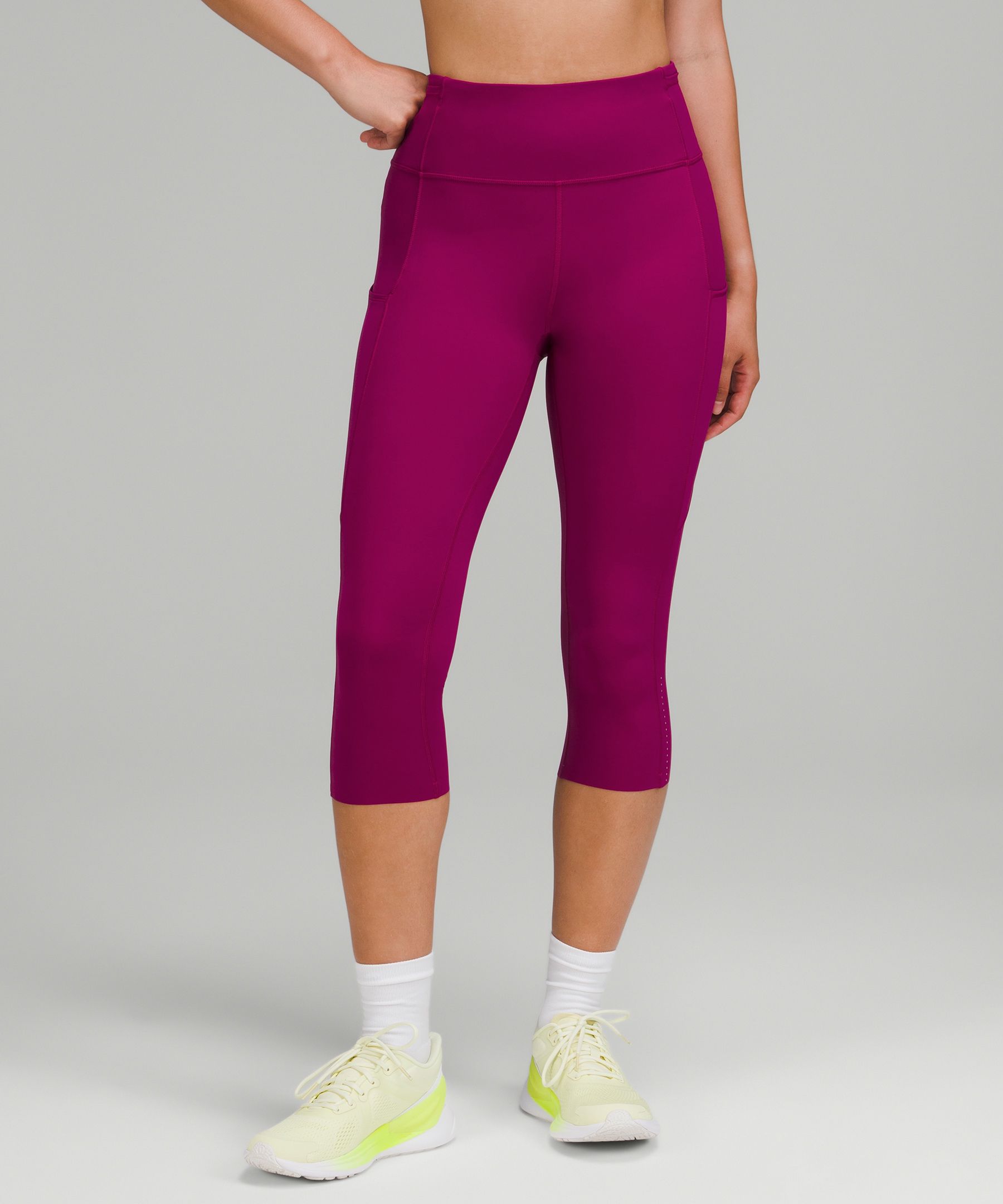Fast and Free Reflective High-Rise Crop 18" *Asia Fit