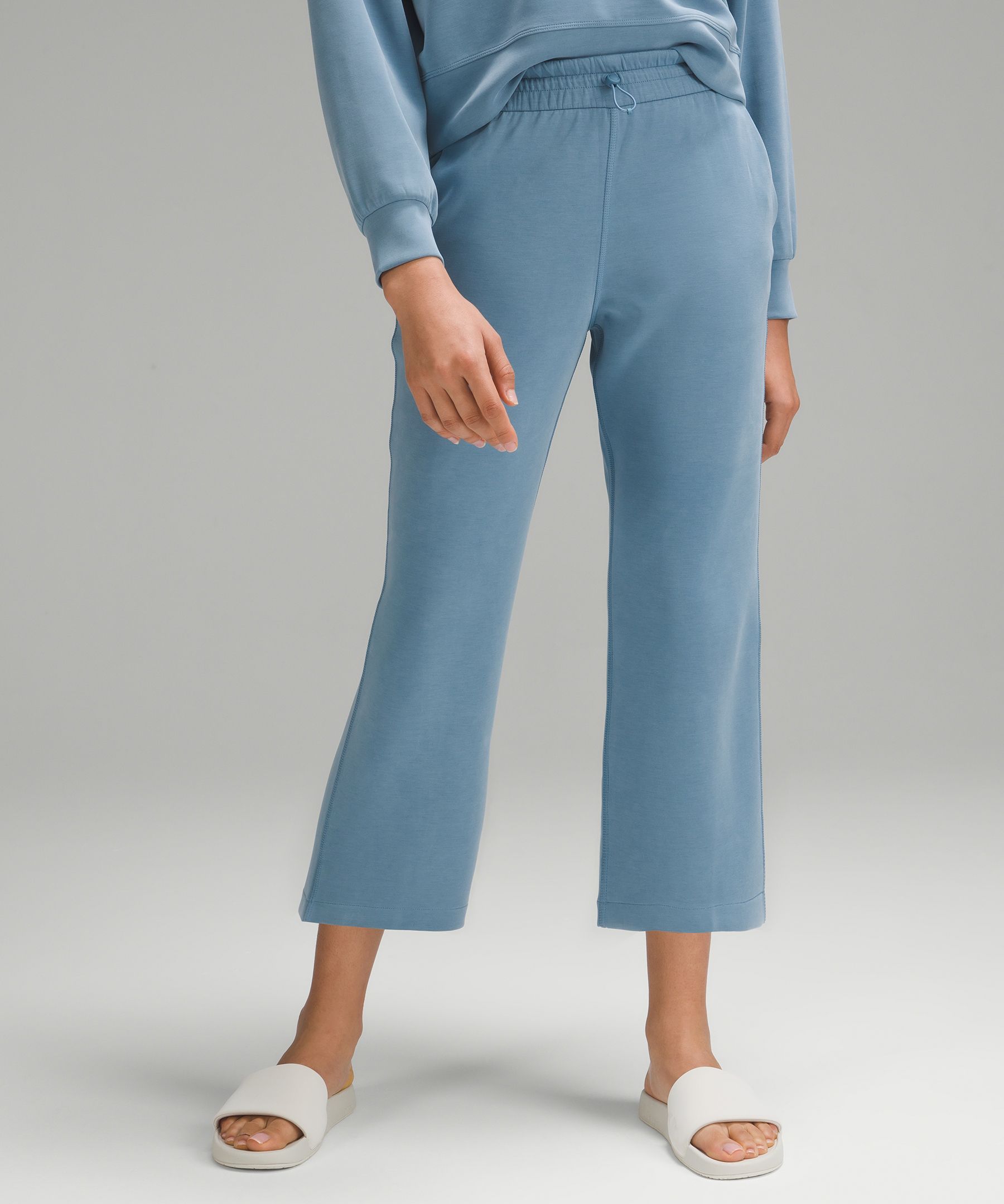 Lululemon Softstreme High-rise Straight Leg Crop