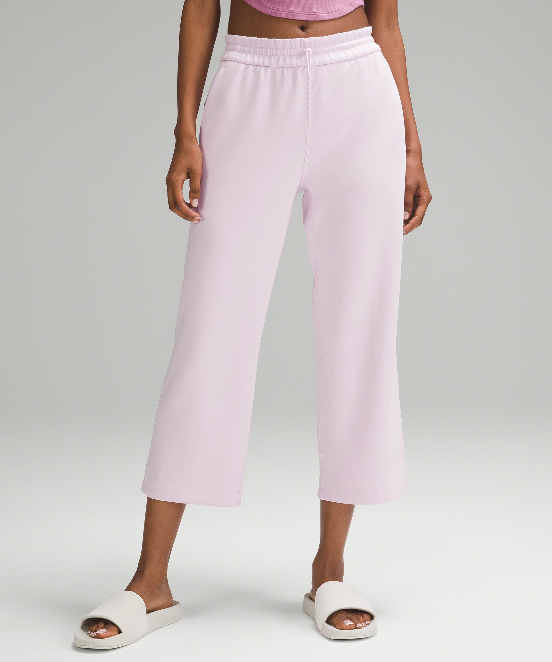 Straight leg sales cropped pants