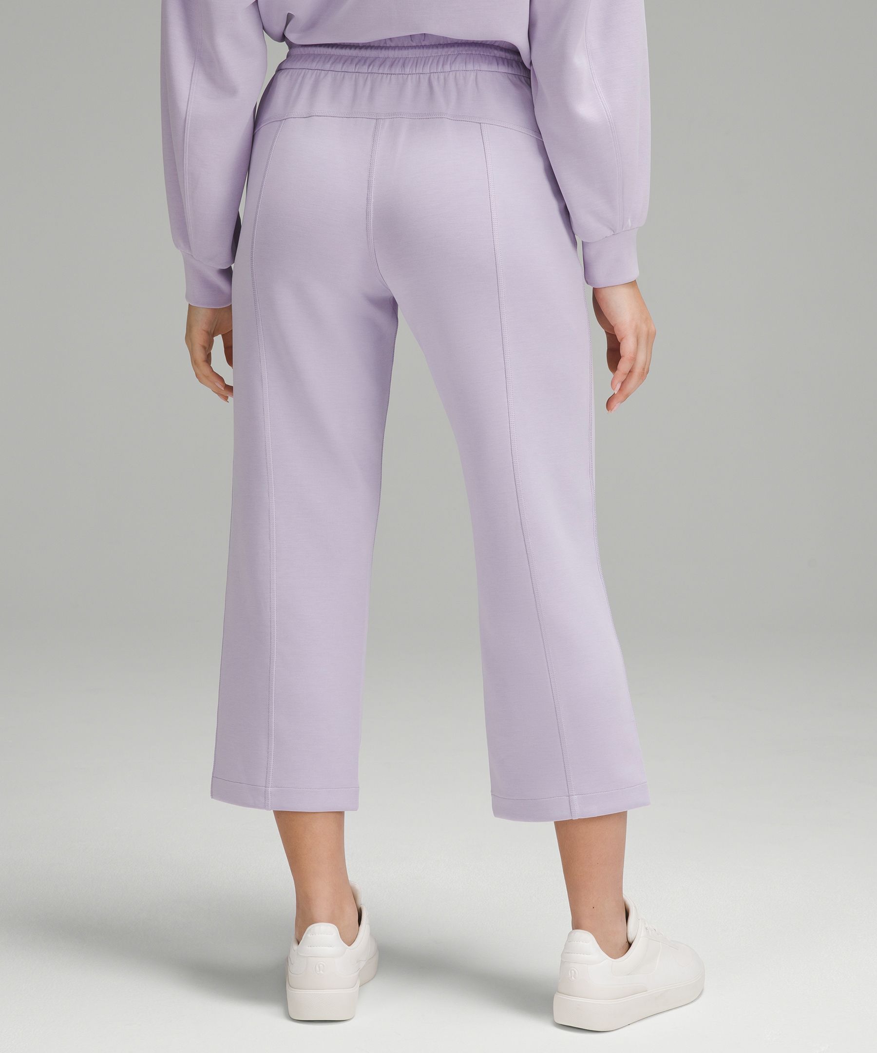 Smooth Silk Wide Leg Cropped Pants