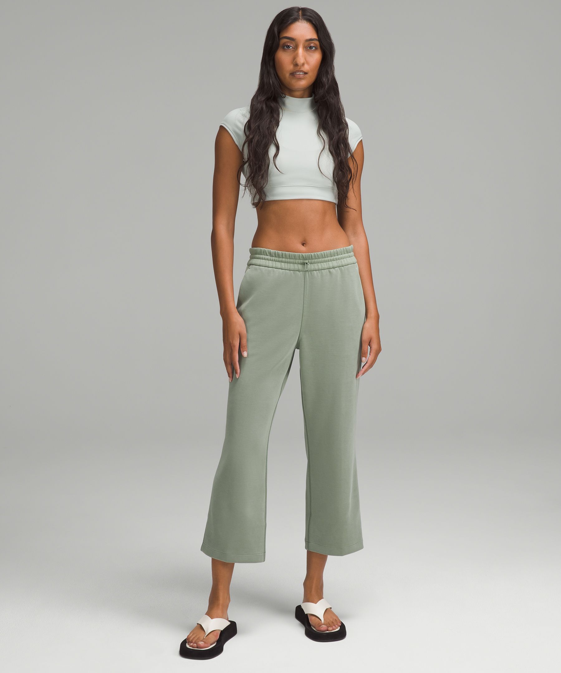 Softstreme High-Rise Straight-Leg Cropped Pant | Women's Capris