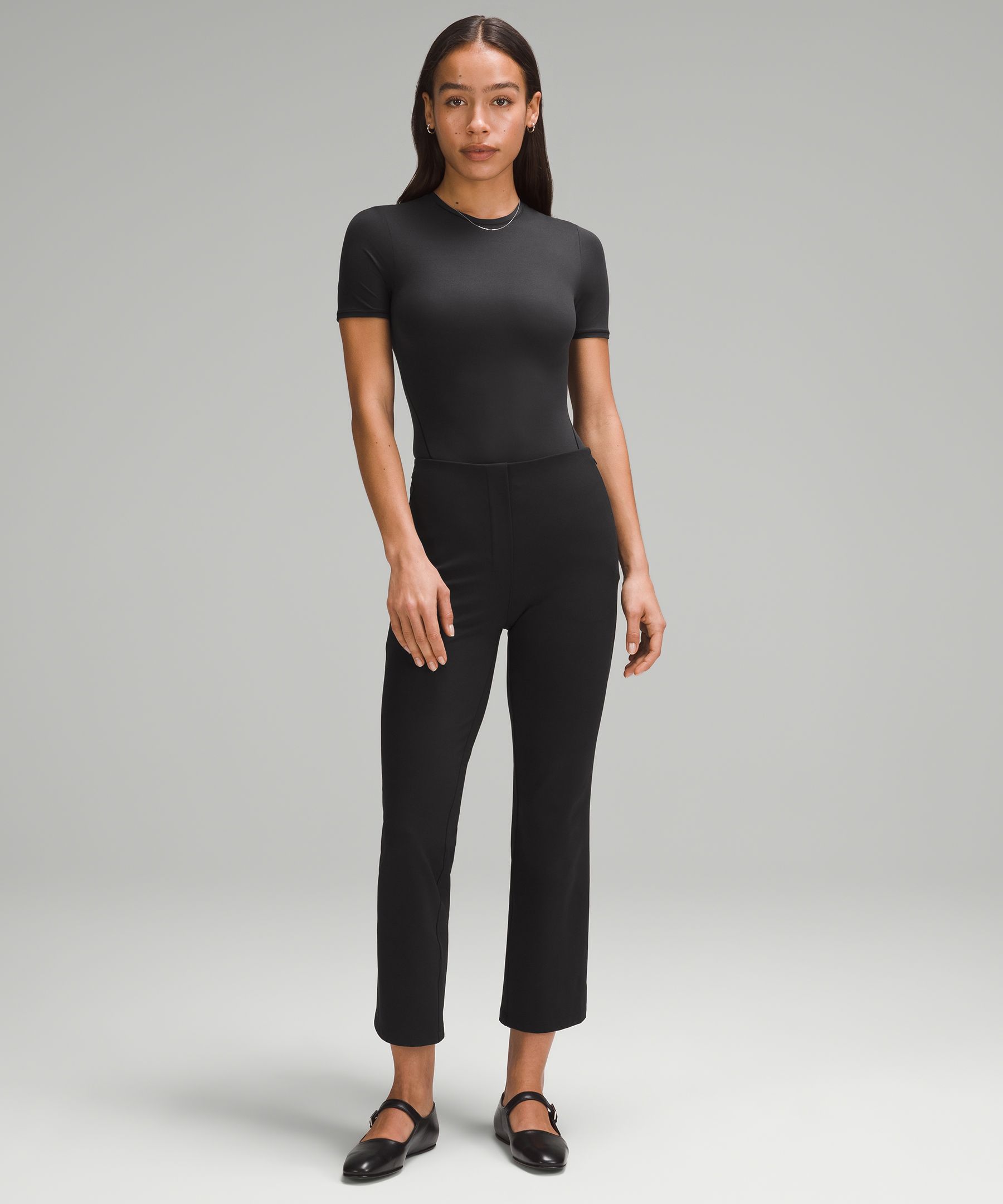 Smooth Fit Pull-On High-Rise Cropped Pant