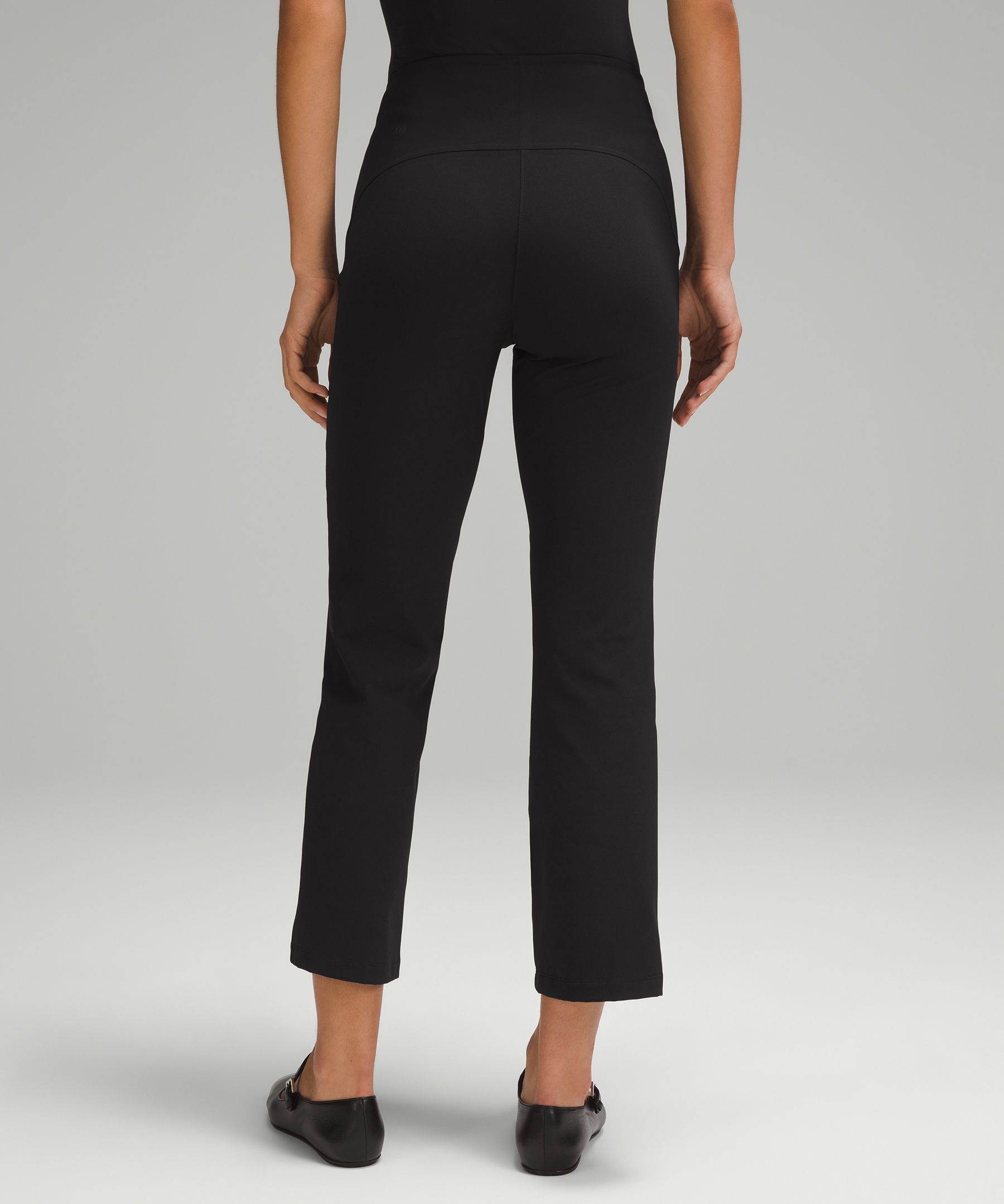 Smooth Fit Pull-On High-Rise Cropped Pant