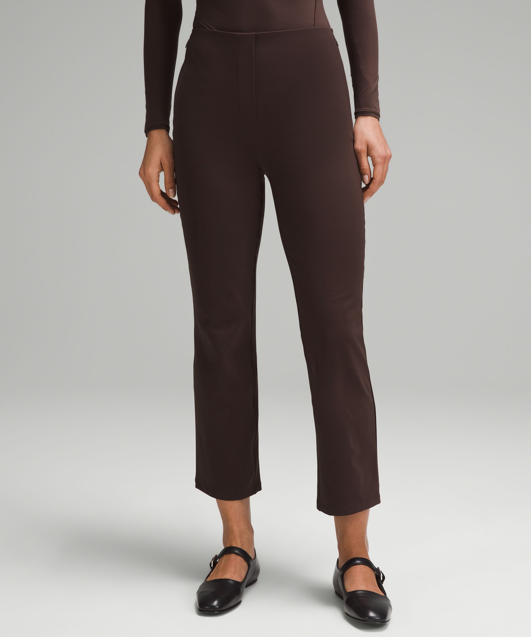 Smooth Fit Pull-On High-Rise Cropped Pant