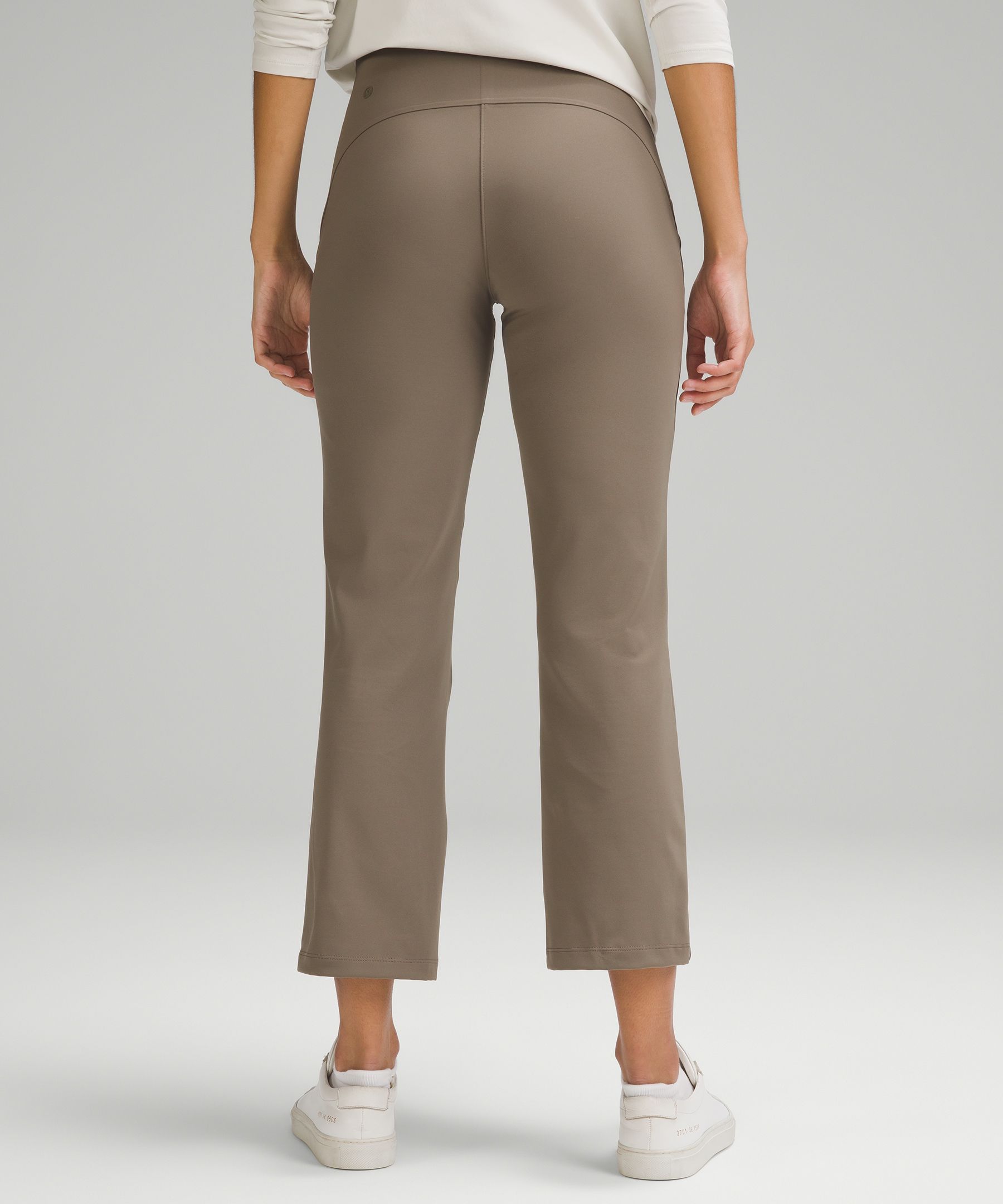 Women's Ultra Lux Comfort Pull-On Crop Pant