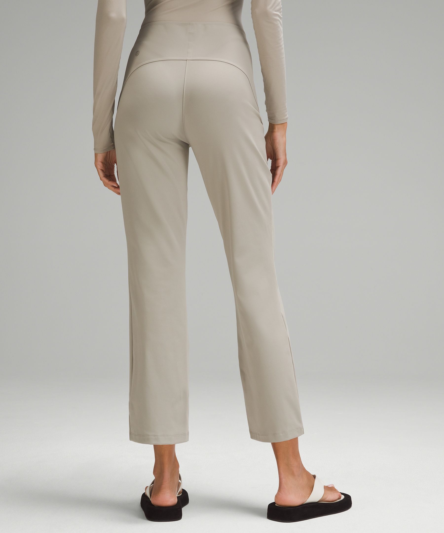 Athleta wander slim straight on sale crop