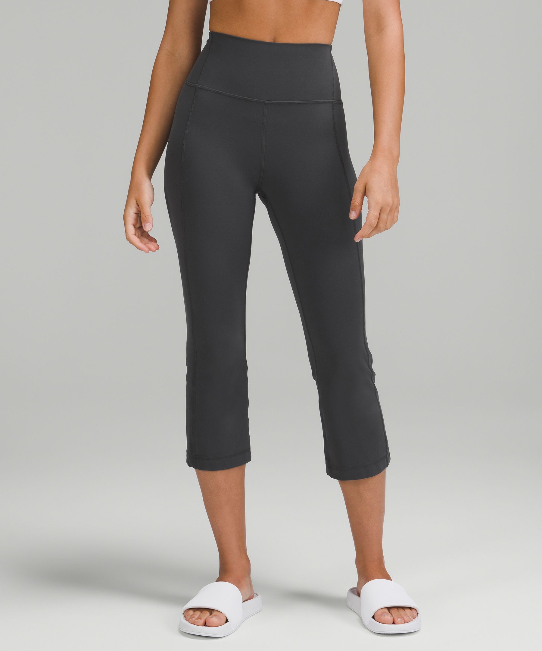 Lululemon Gather & Crow Crop Black Size 8