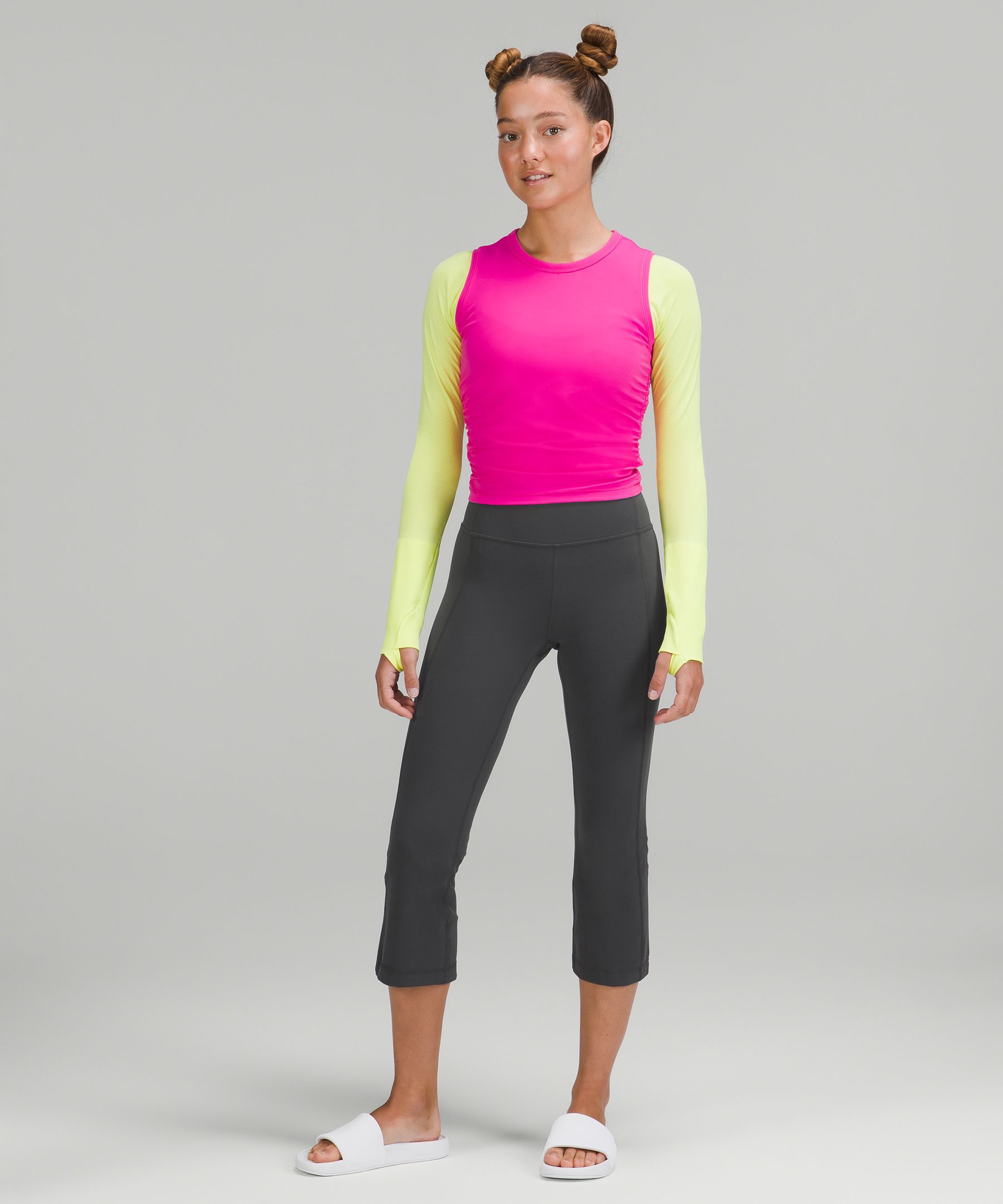 LULULEMON GATHER AND CROW SPLIT BACK LEGGI…  Capri pants, Black capri  leggings, Clothes design