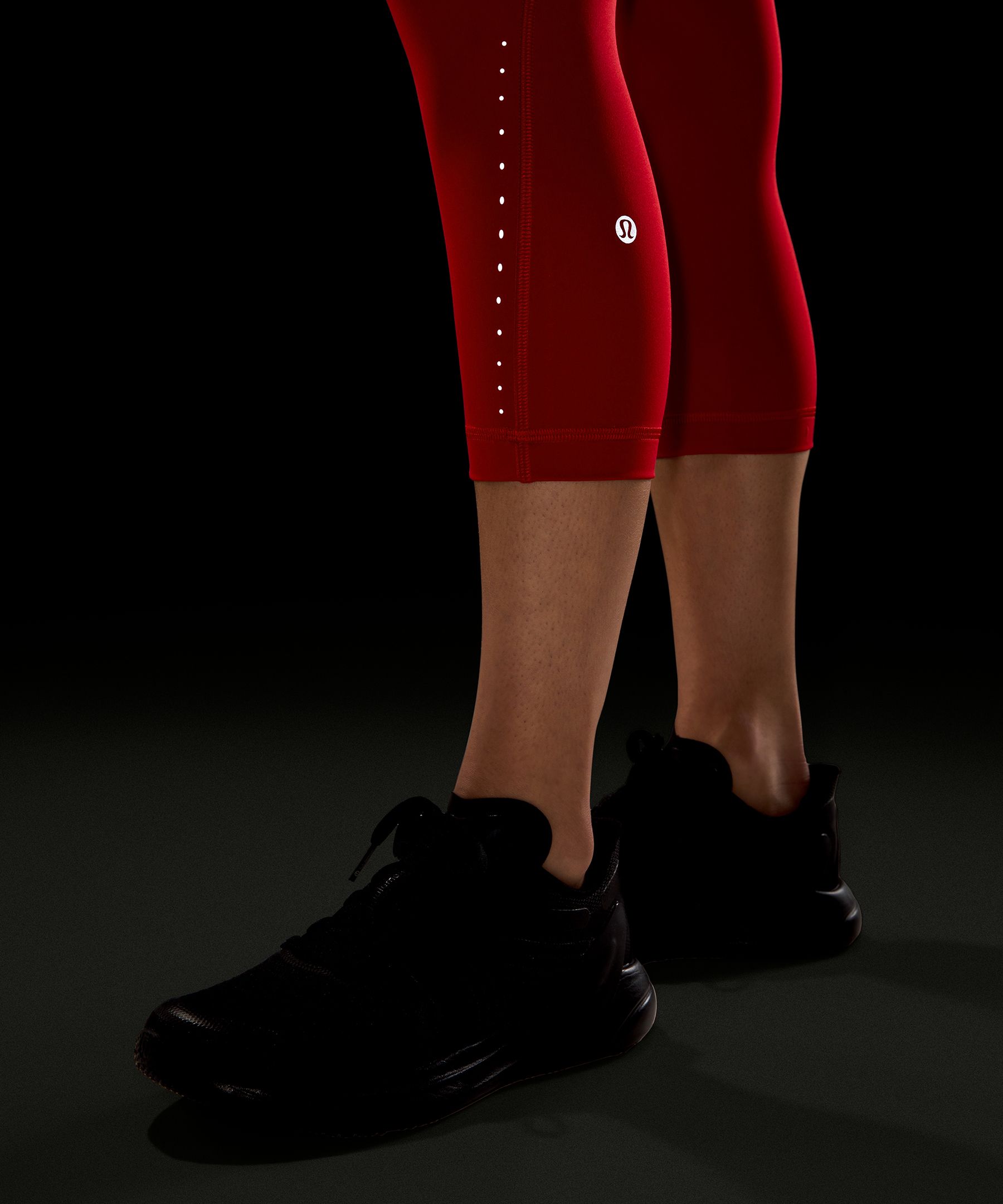 Lululemon Size 6 Swift Speed HR Crop 21” Red DKRD Pant Luxtreme
