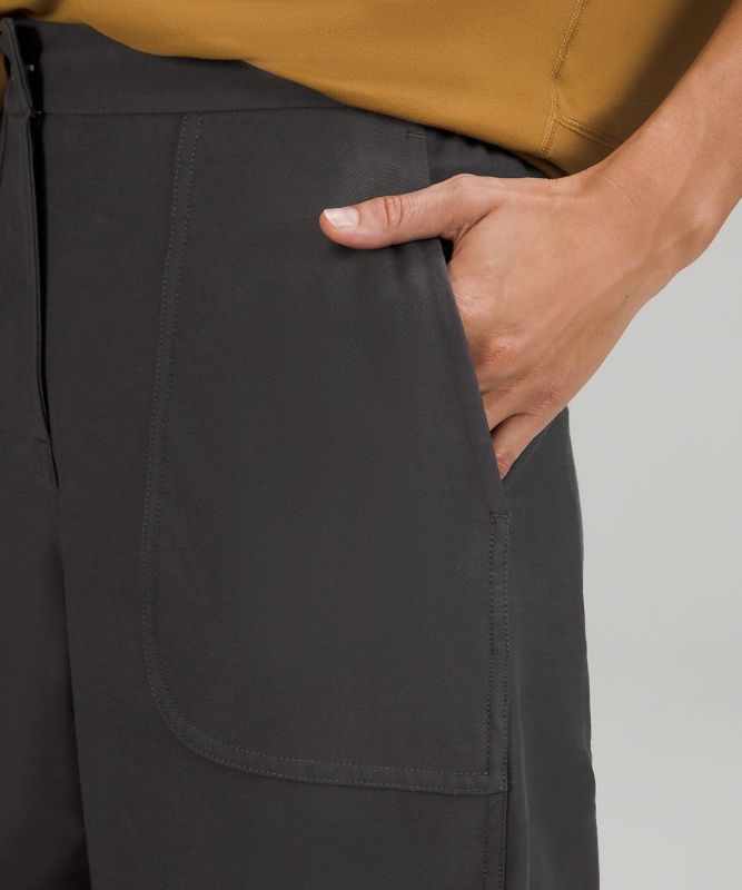 Pantalones cargo capri de talle alto con bolsillos, de Utilitech ligero