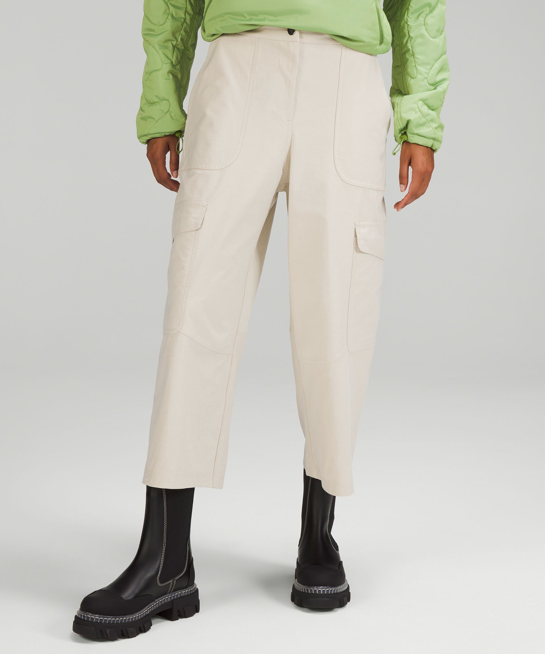 Light Utilitech Cargo Pocket High-Rise Cropped Pant | lululemon SG