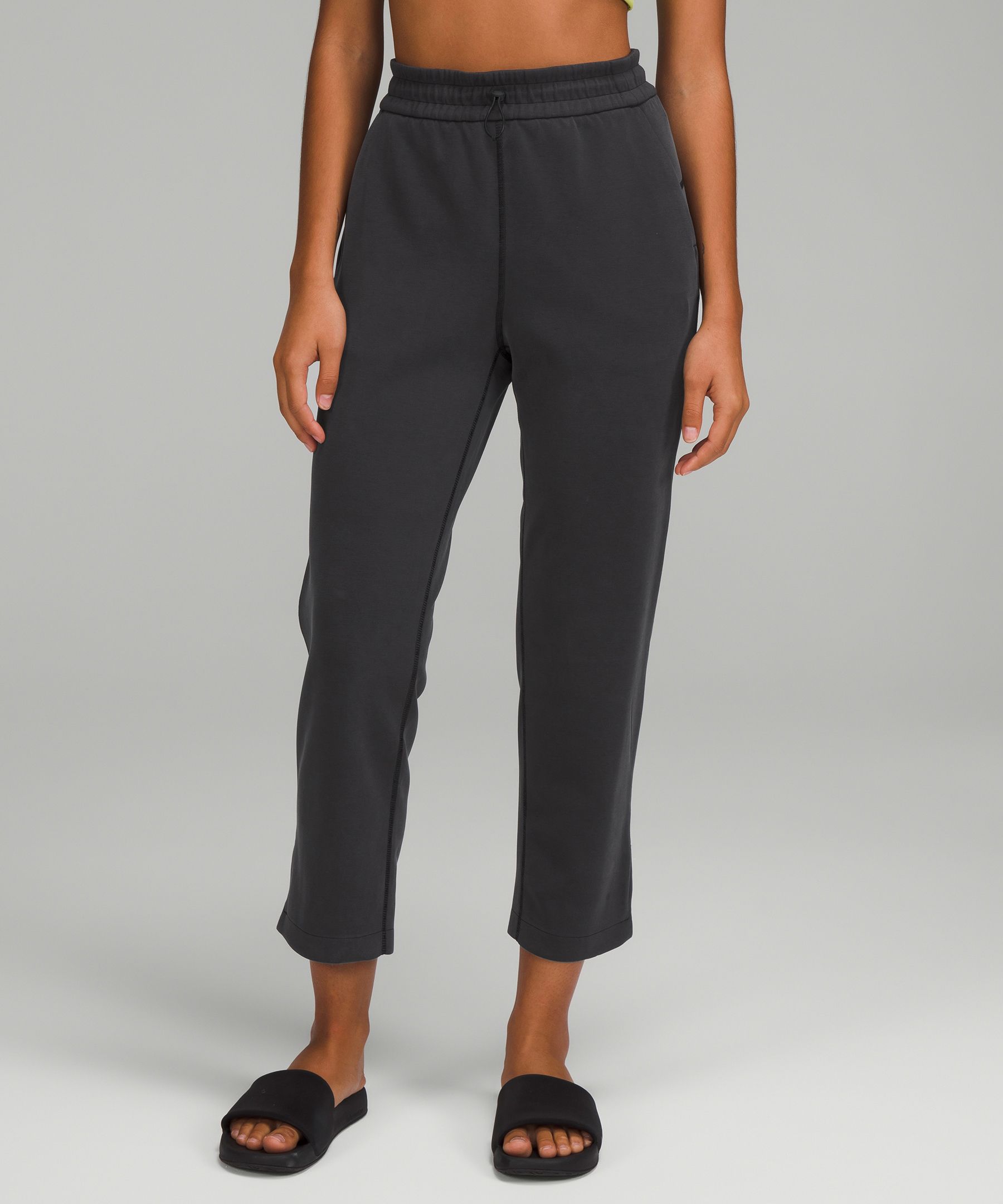 Brushed Softstreme Split-Hem High-Rise Cropped Pants