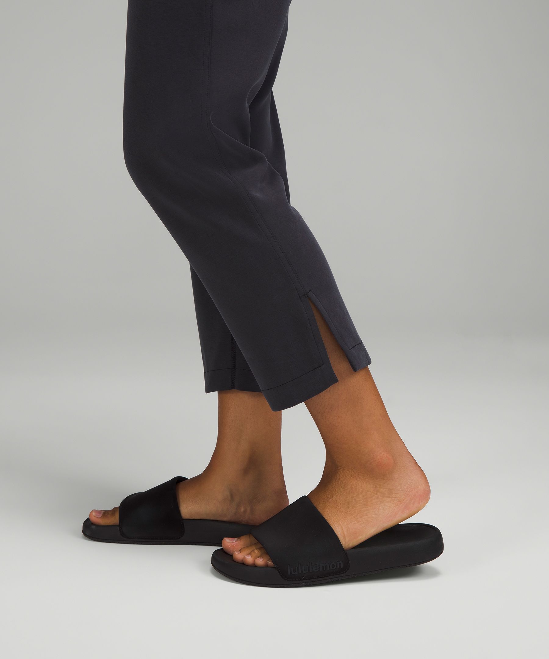 Brushed Softstreme High-Rise Slim-Leg Cropped Pant 25"