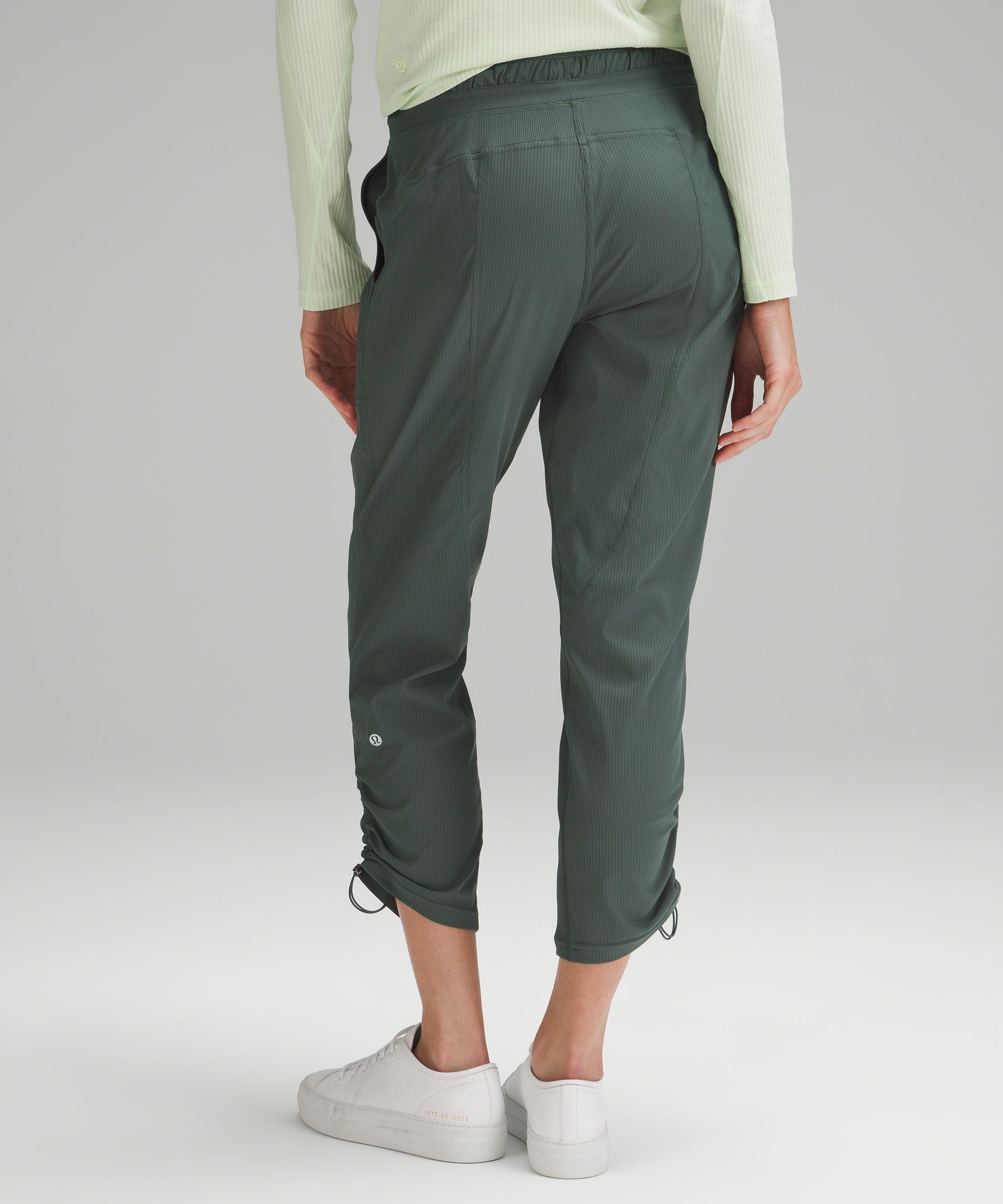 Dance Studio Mid-Rise Cropped Pant | Women's Capris | lululemon