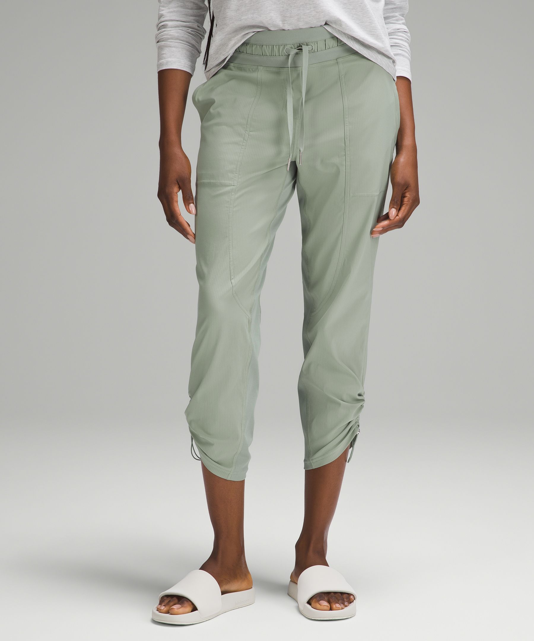 Dance Studio Mid-Rise Cropped Pant