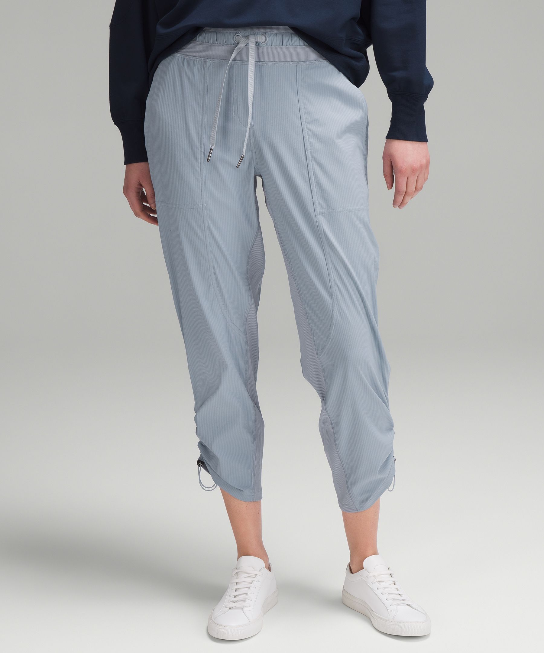 Dance Studio Mid-Rise Cropped Pant