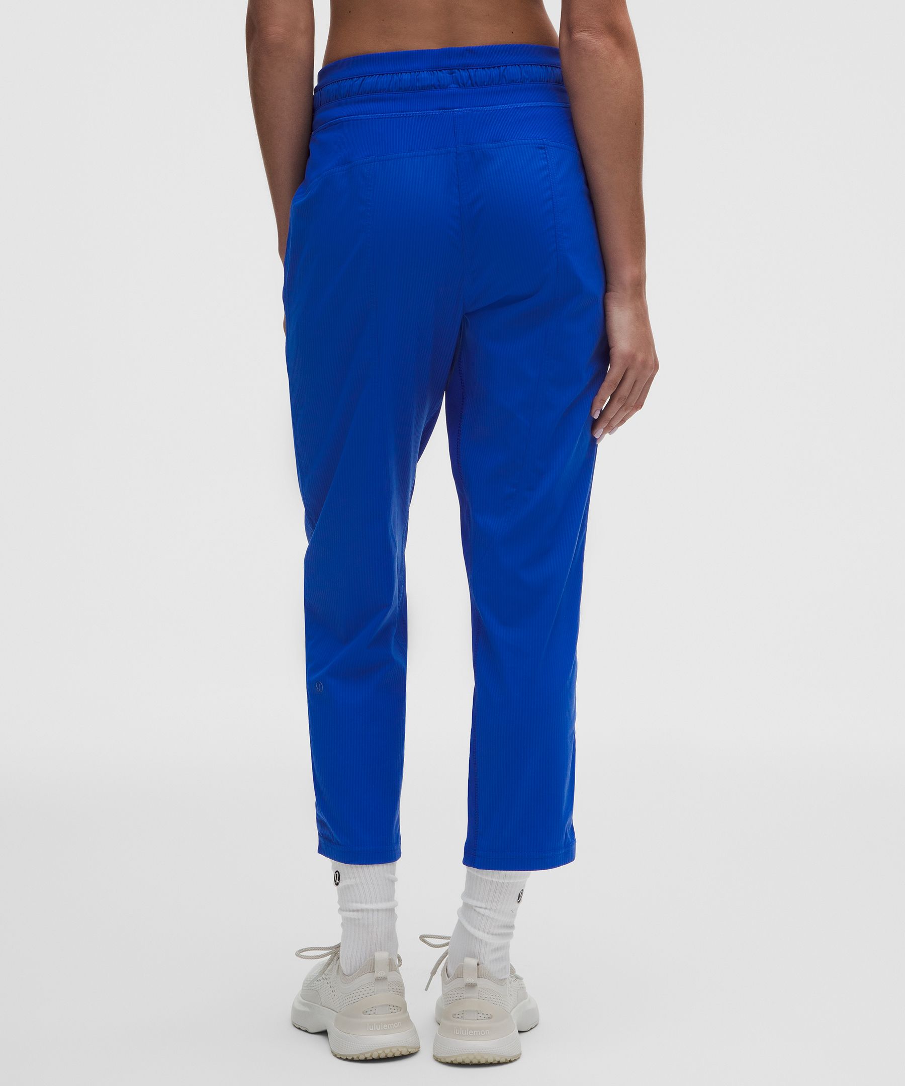 Dance Studio Mid-Rise Cropped Pant