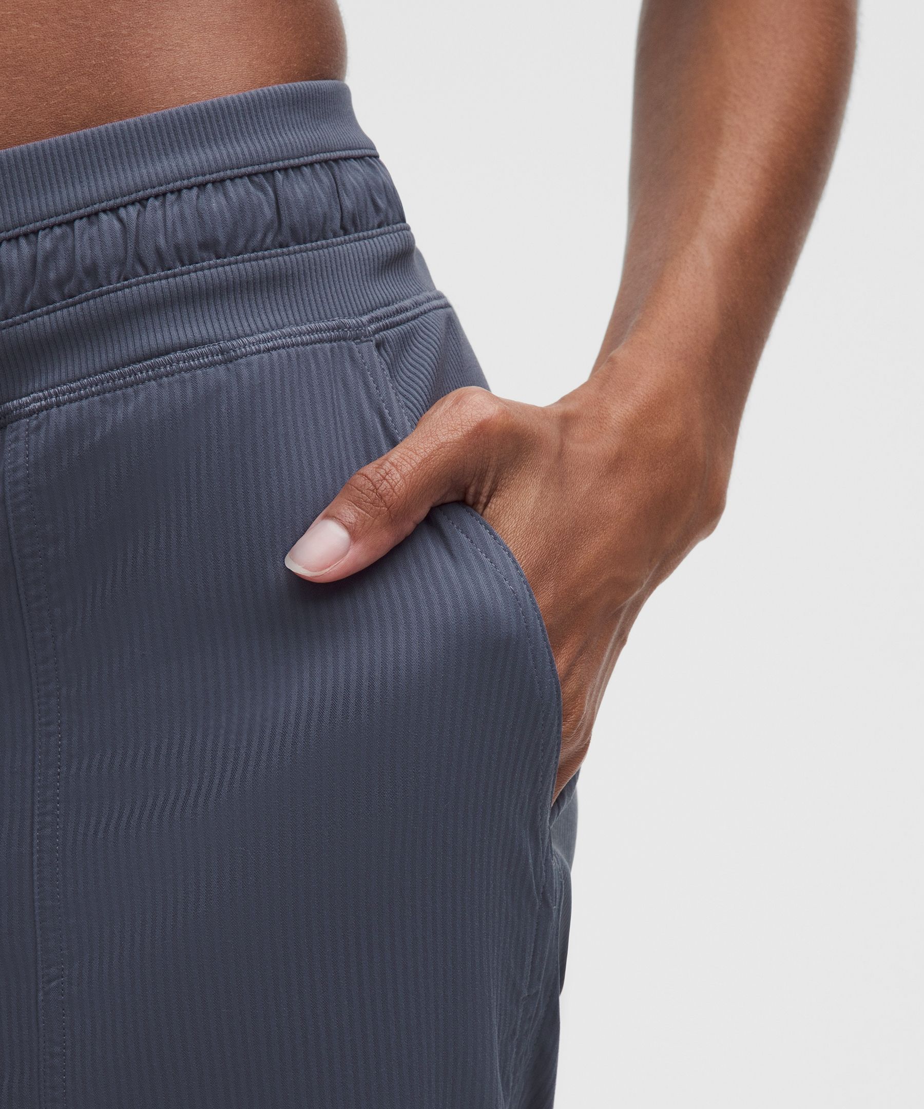 Dance Studio Mid-Rise Cropped Pant
