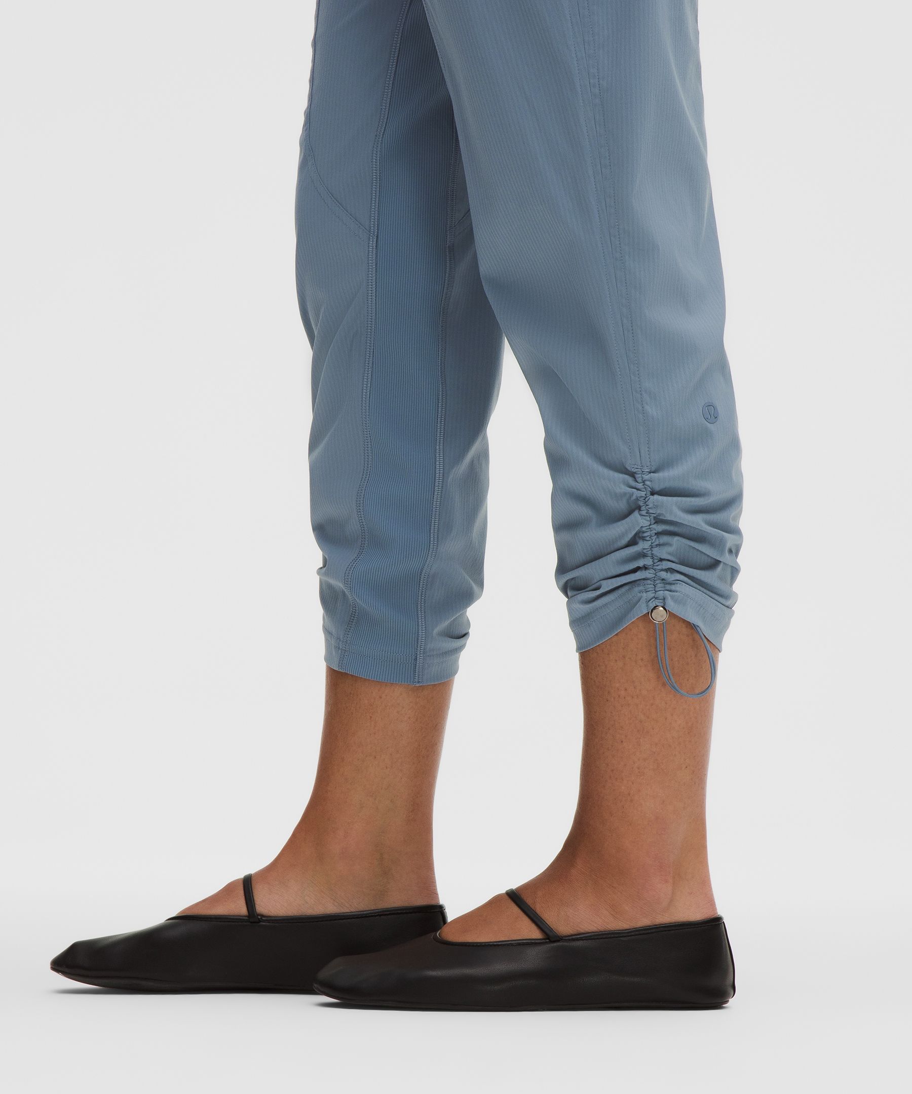 Dance Studio ミッドライズクロップパンツ | クロップパンツ