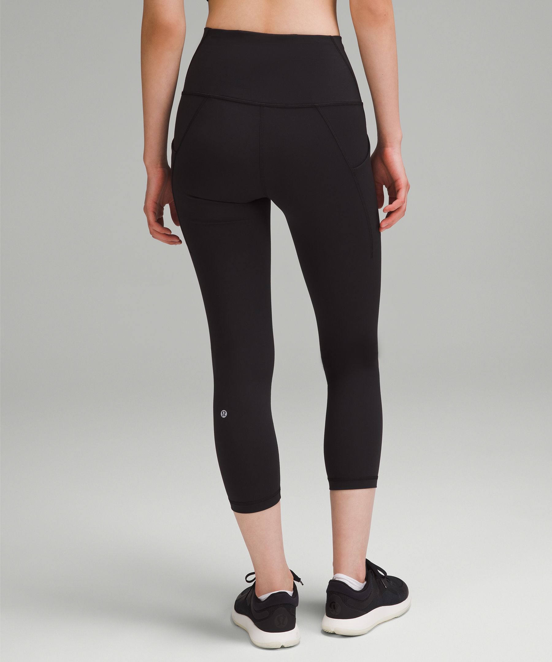 Lululemon Black Wonder Under Cropped Pocket tight leggings NWOT Size 8 –  Uptown Cheapskate Austin