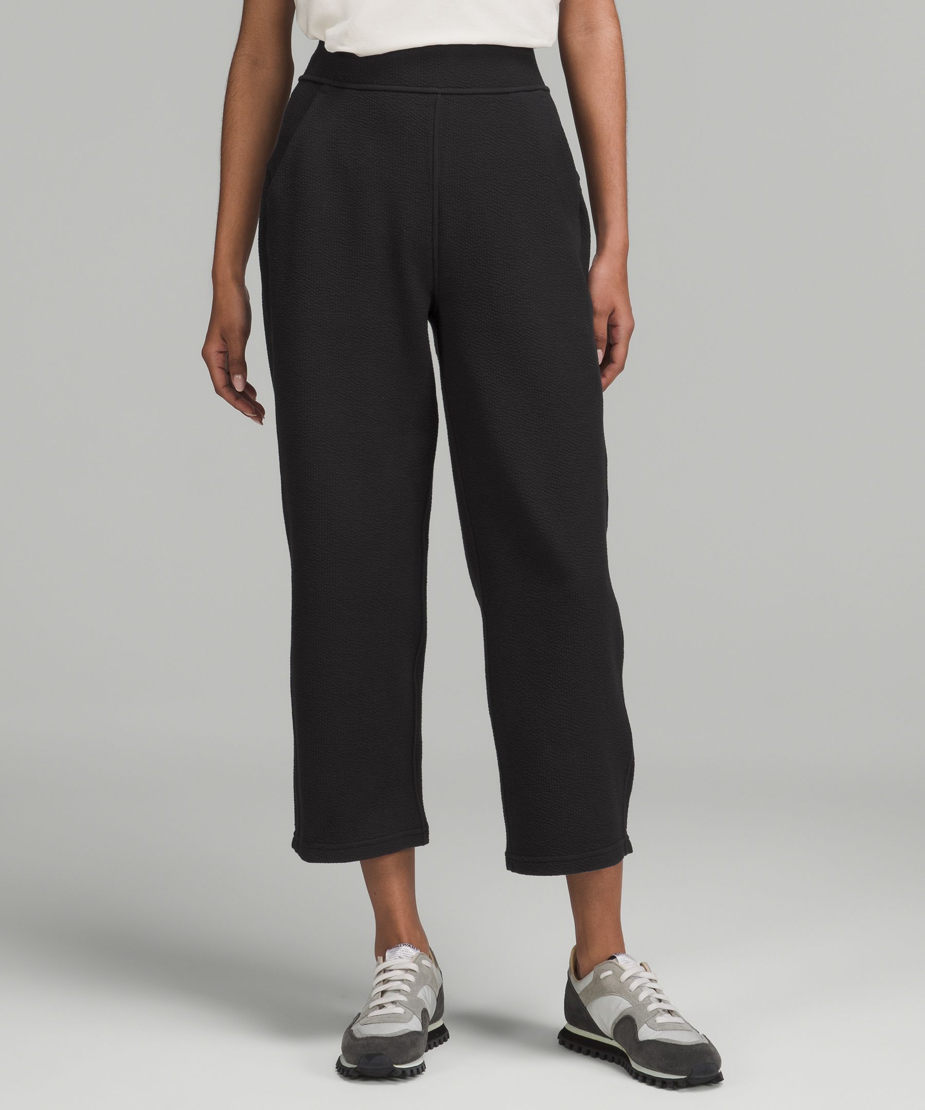 Super High Waisted Cropped Pants Black