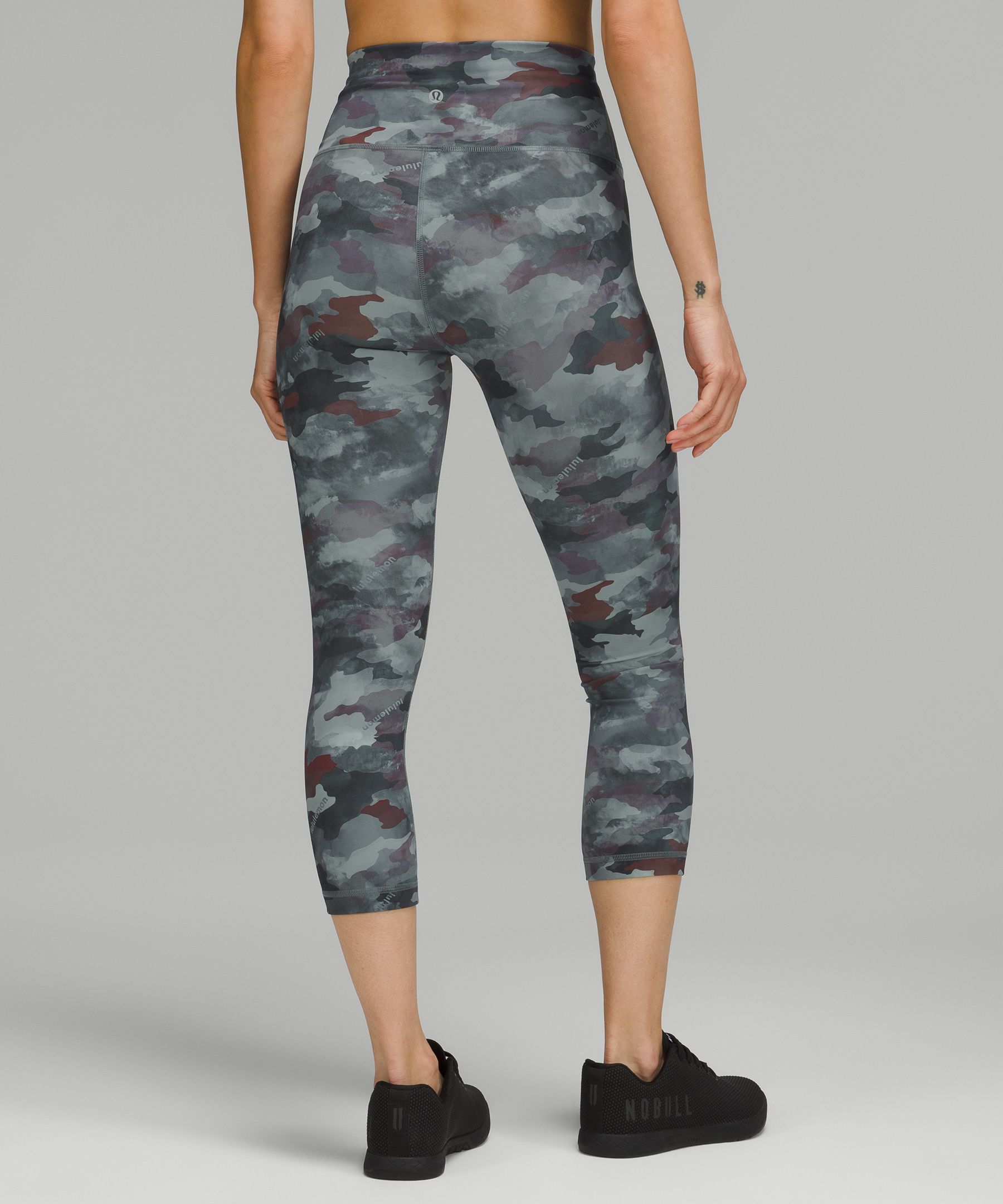 Lululemon camo crop leggings hotsell