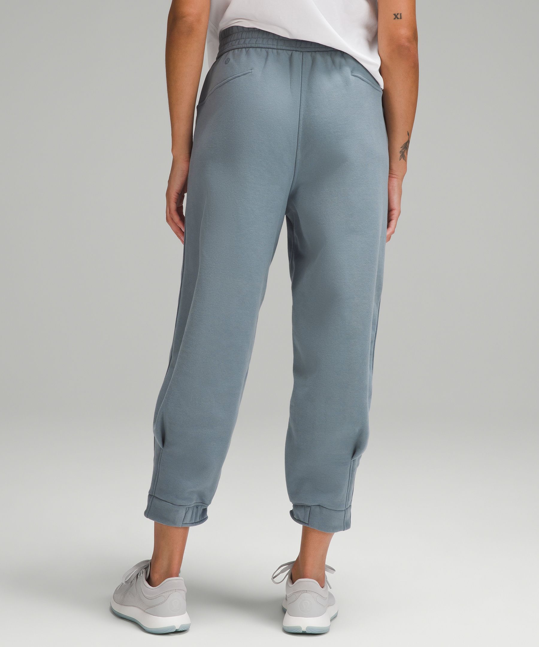 Lululemon Loungeful High-rise Oversized Cropped Jogger In Blue