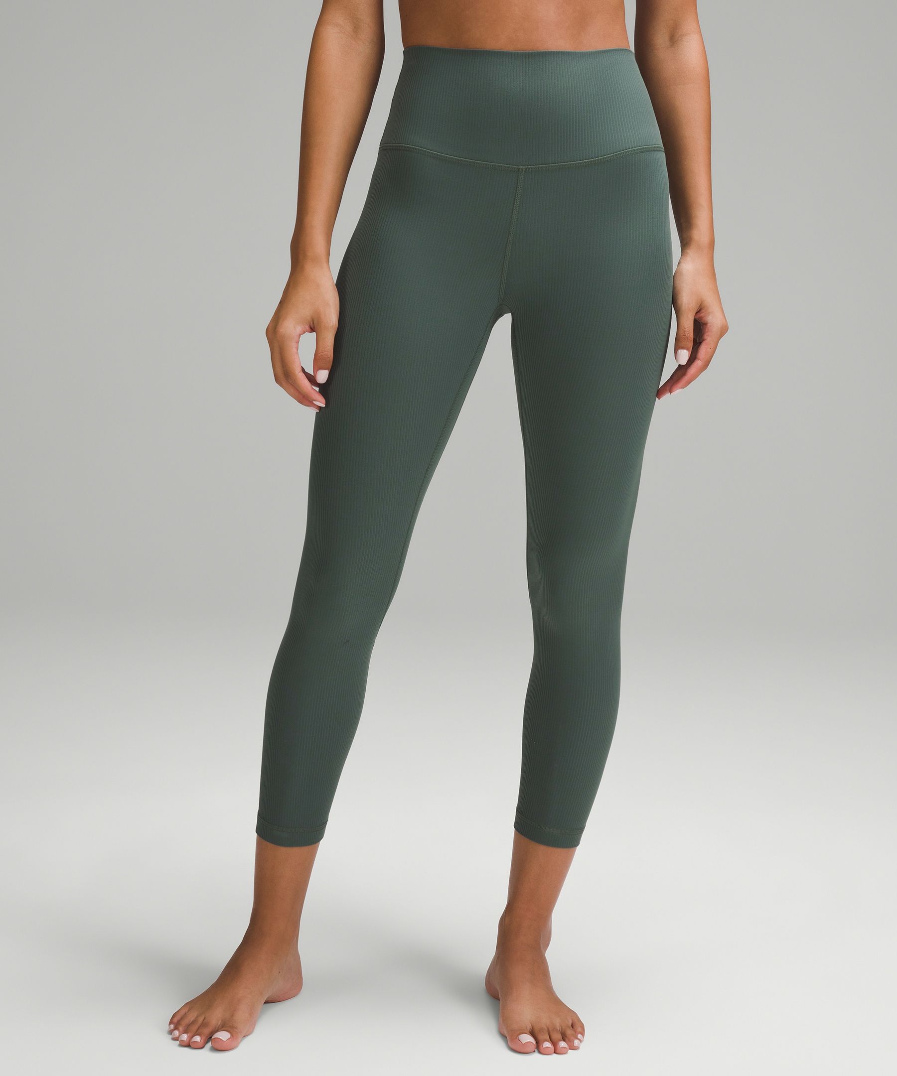 Lululemon Women's Leggings Size 8 Green Ebb Flow Capri Yoga