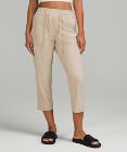 Pull-On Mid-Rise Tapered-Leg Crop 23"