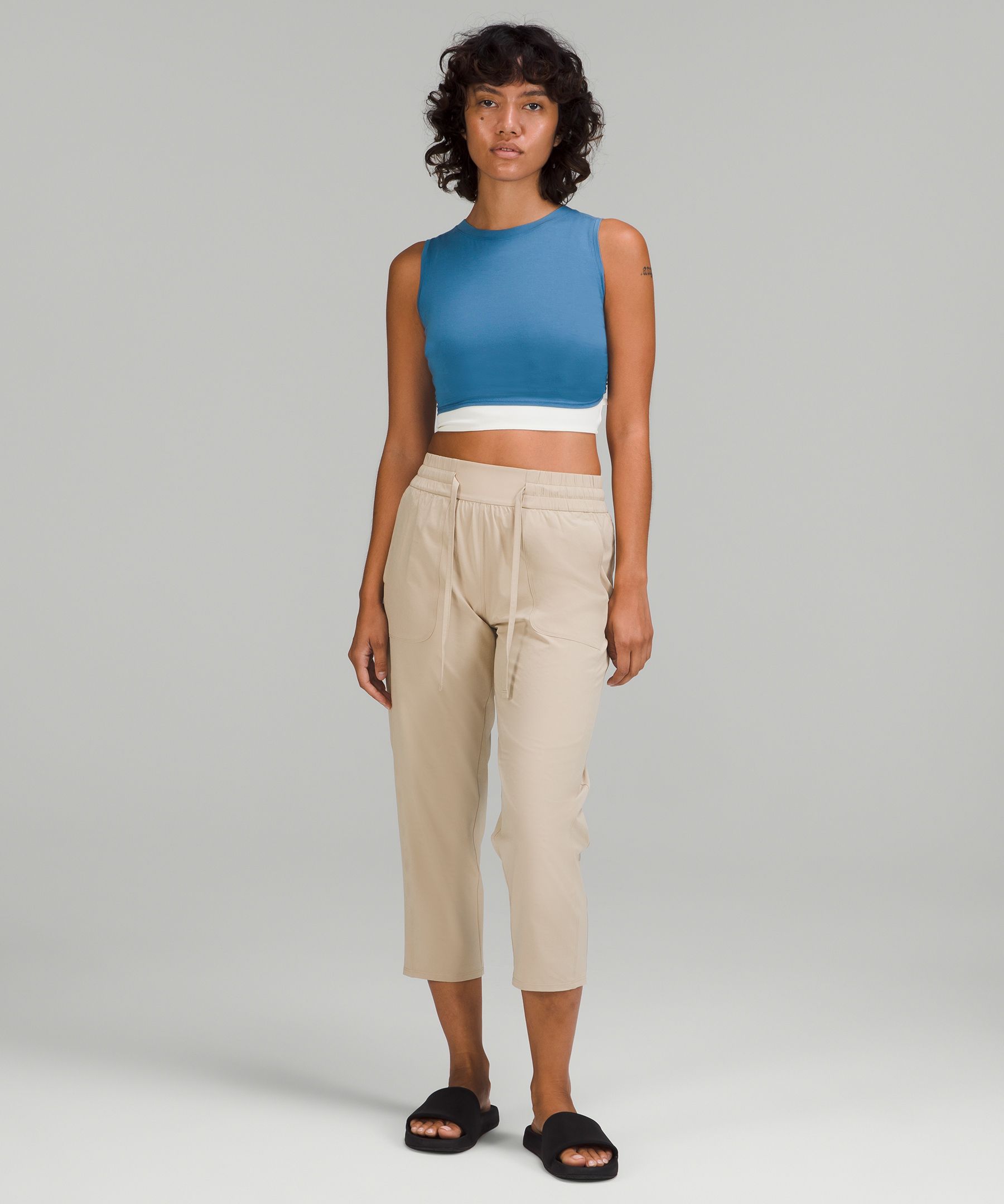 Mid-Rise Tapered Pull-On Pant