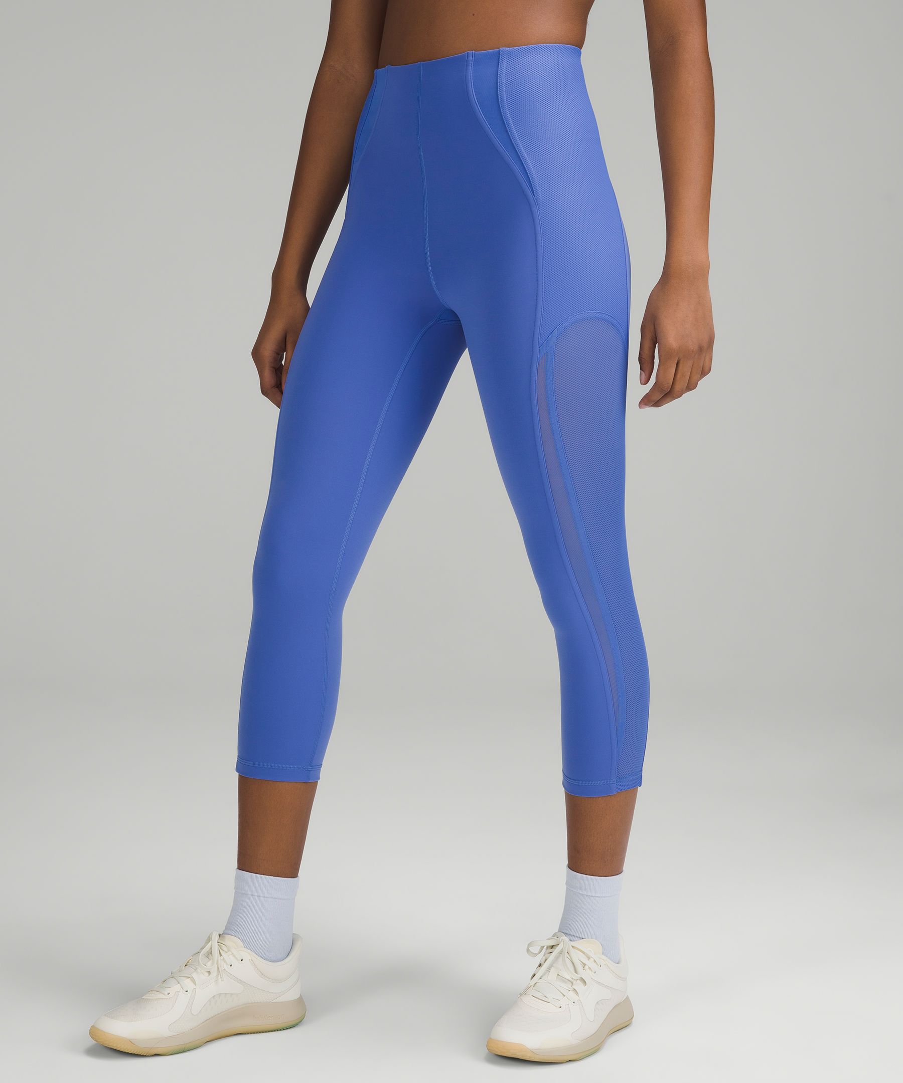 I TRIED LULULEMON'S NEW EVERLUX FABRIC / FULL WORKOUT AND REVIEW