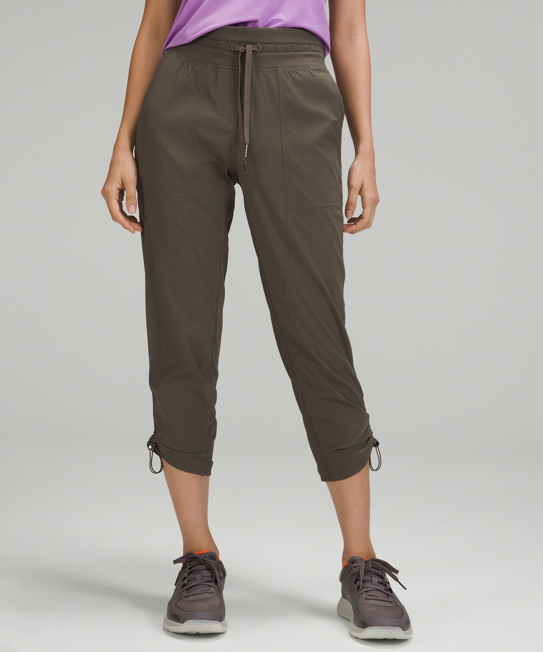 Dance Studio Mid Rise Cropped Pant