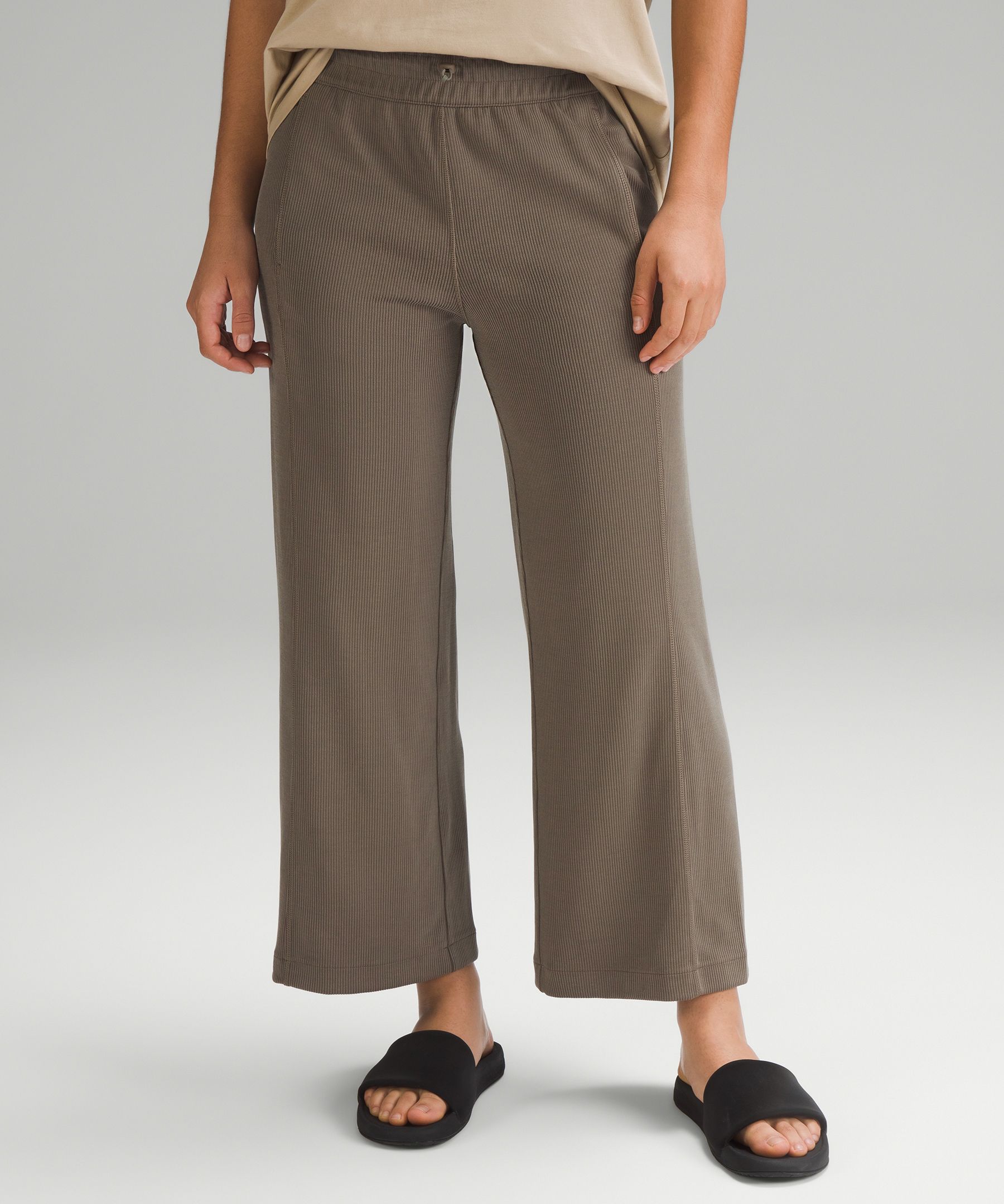 Ribbed Softstreme Mid-Rise Wide-Leg Cropped Pant 25