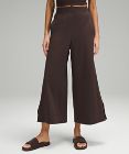 Stretch Woven Wide-Leg High-Rise Cropped Pant