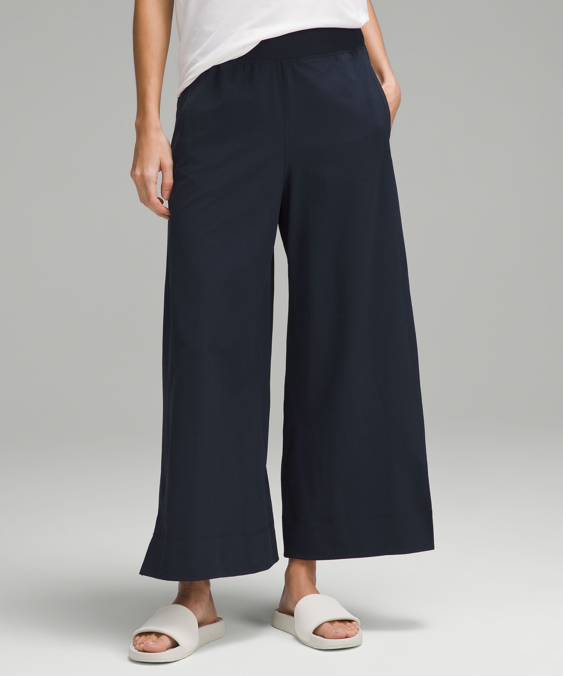 Lululemon athletica Stretch Woven High-Rise Wide-Leg Cropped Pant, Women's  Capris