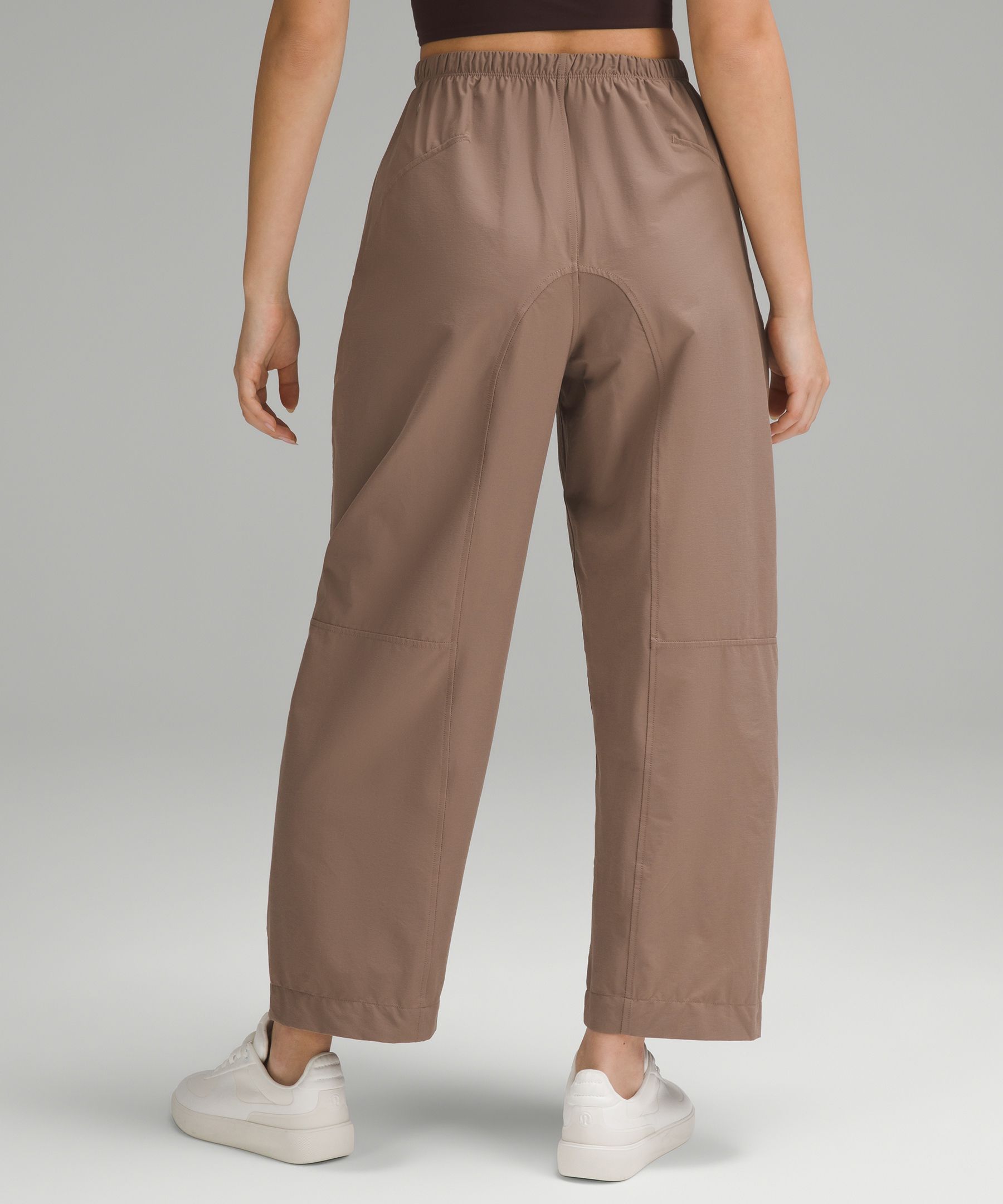 Lululemon athletica Lightweight Mid-Rise Barrel-Leg Cropped Pant