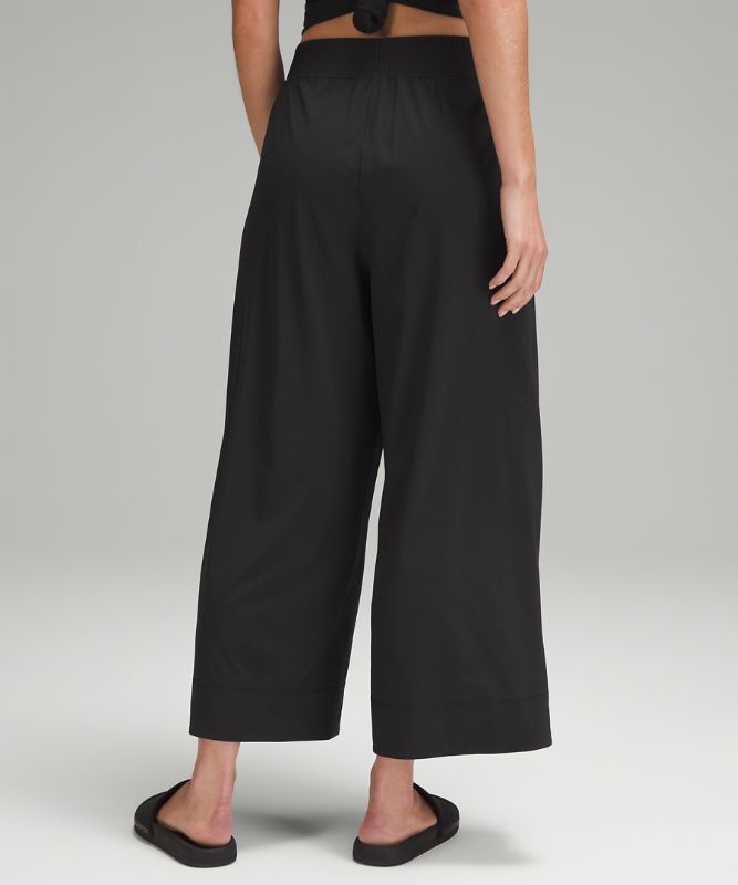 Stretch Woven Wide-Leg High-Rise Cropped Pant