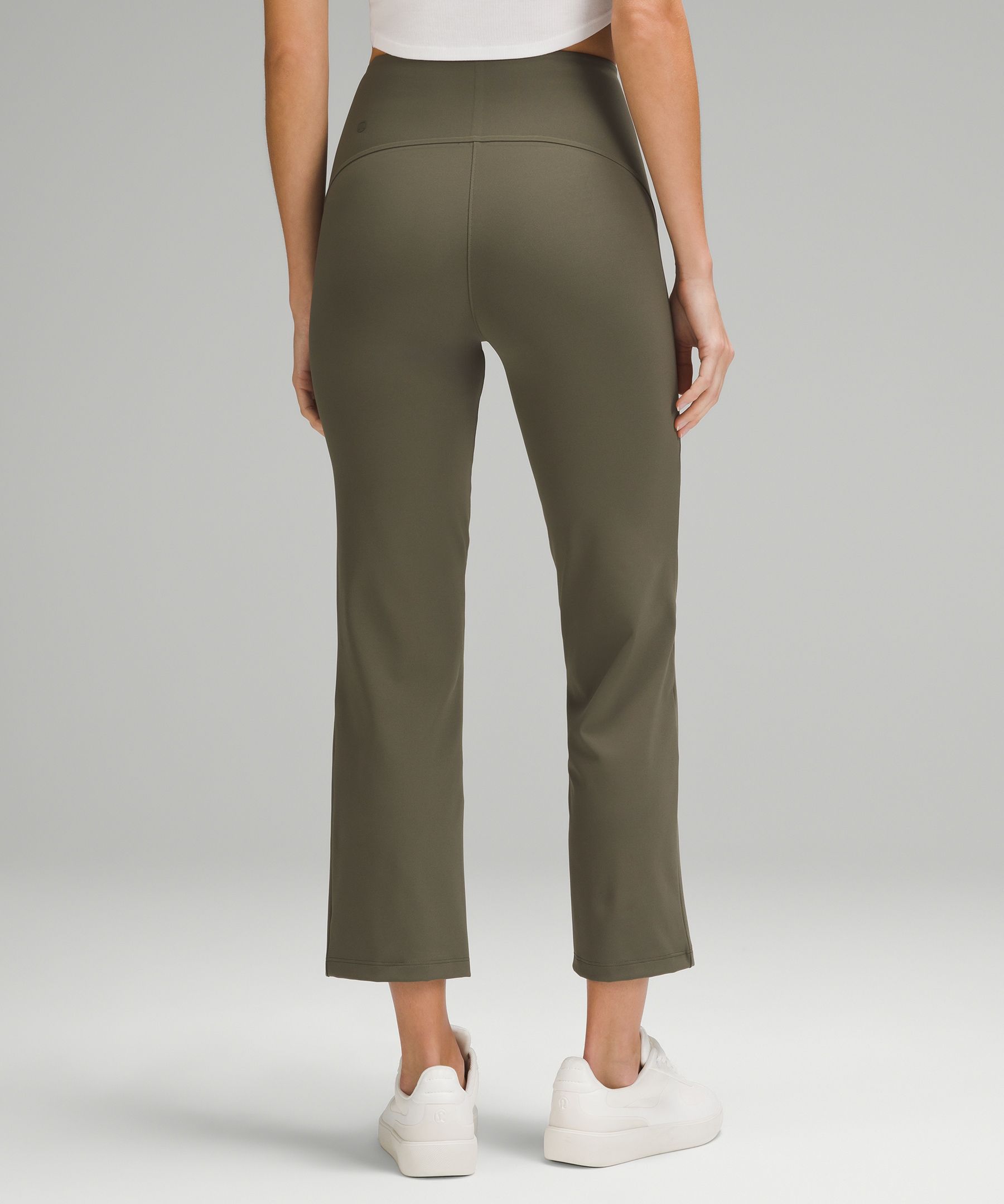Smooth Fit Pull-On High-Rise Cropped Pant