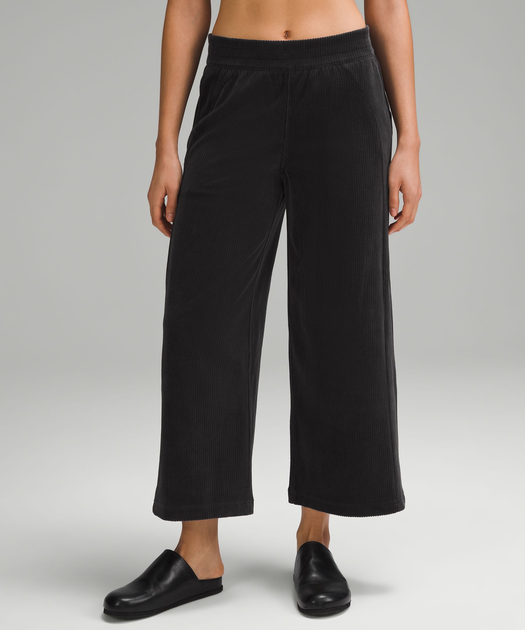 Lululemon athletica Scuba Mid-Rise Wide-Leg Crop *Velvet Cord