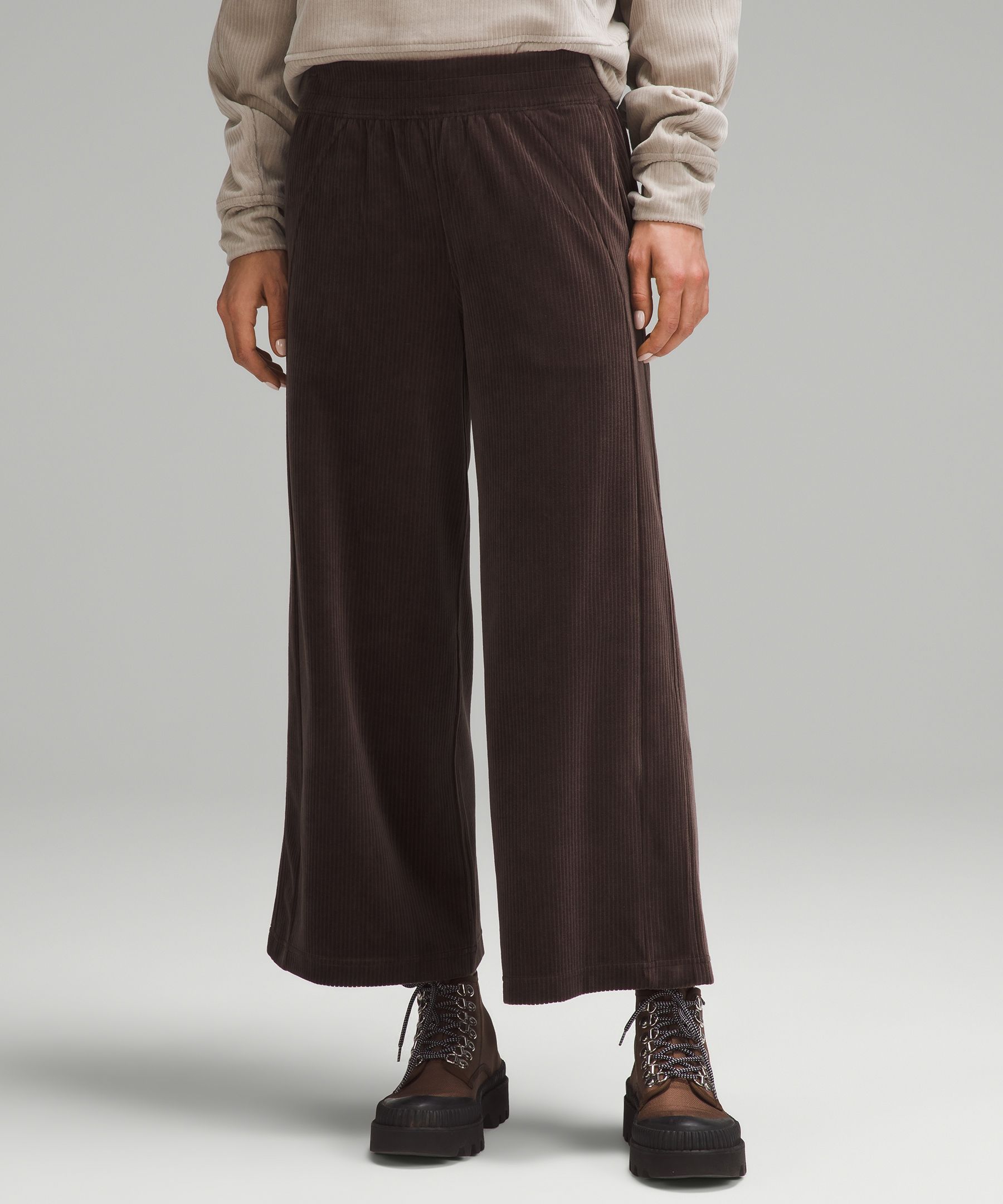 lululemon lululemon Scuba Mid-Rise Wide-Leg Pant Velvet Cord 148.00