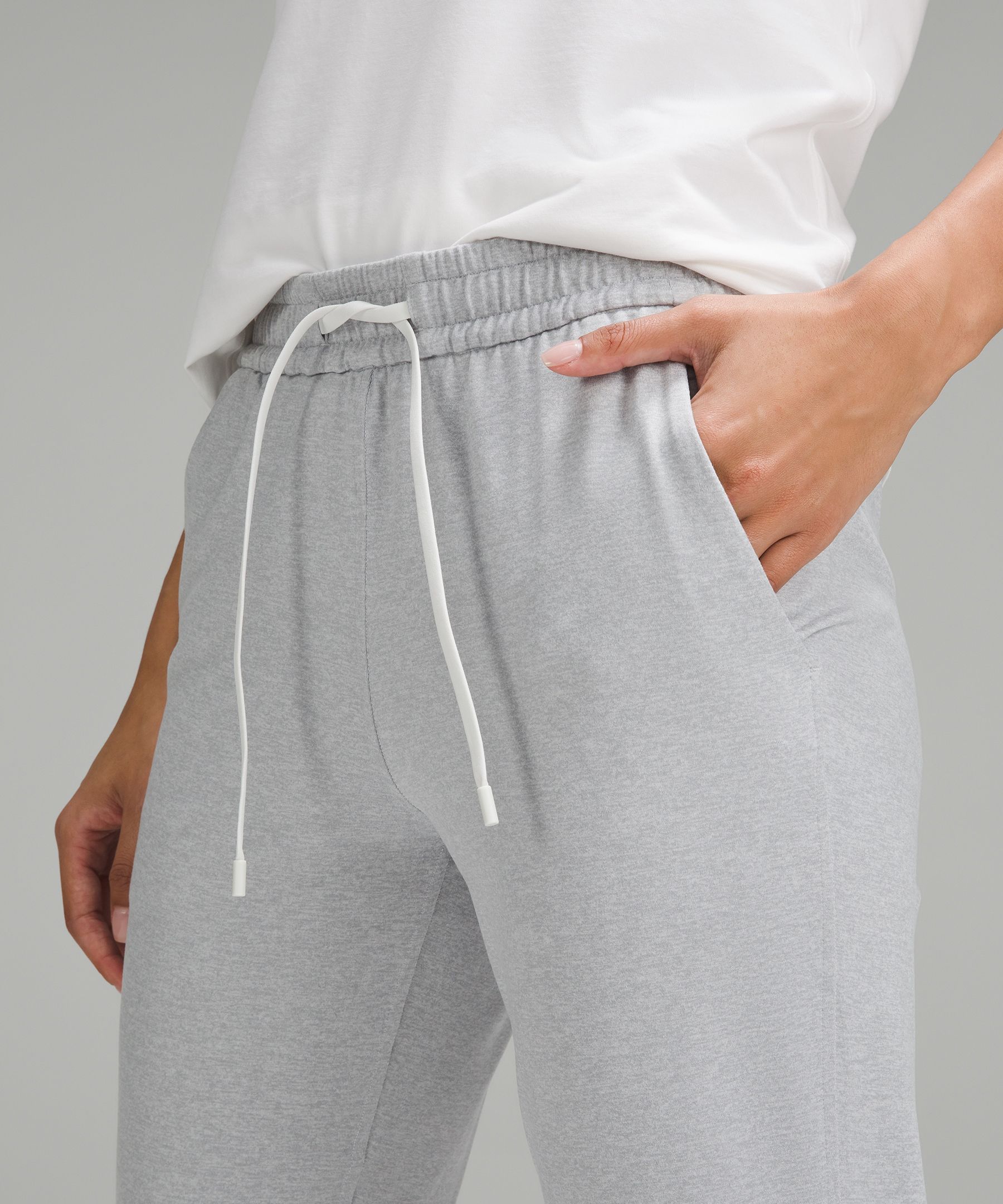 Soft Jersey Classic-Fit Mid-Rise Cropped Jogger