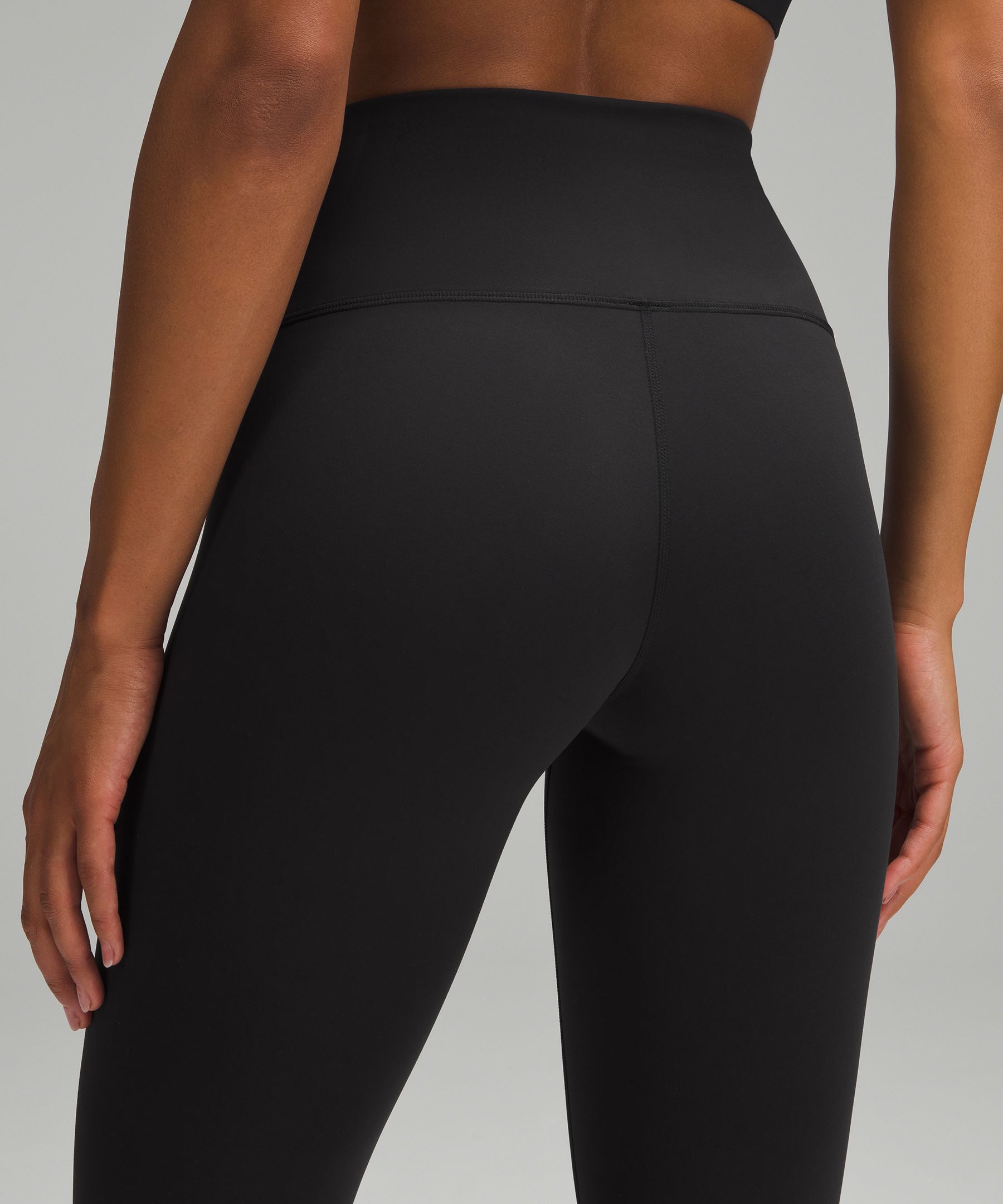 Lululemon Wunder Under High-Rise Crop 23 Yoga Leggings (Black - Size 2)  瑜伽褲黑色, 女裝, 運動服裝- Carousell