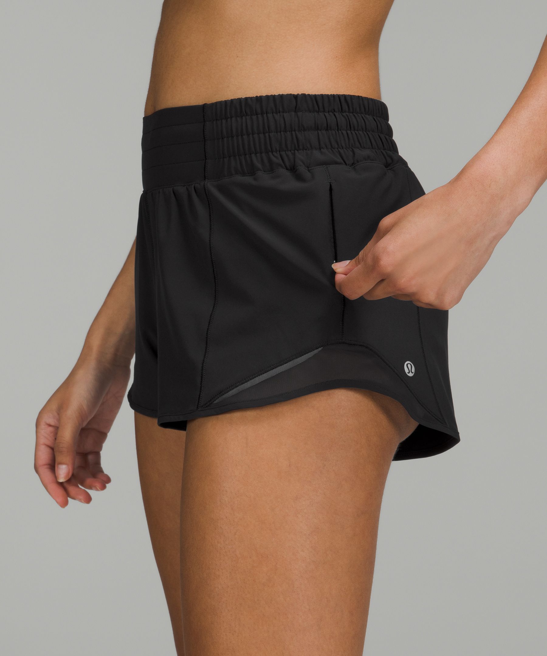 Lululemon Hotty Hot High-Rise Lined Short 2.5 - Strawberry