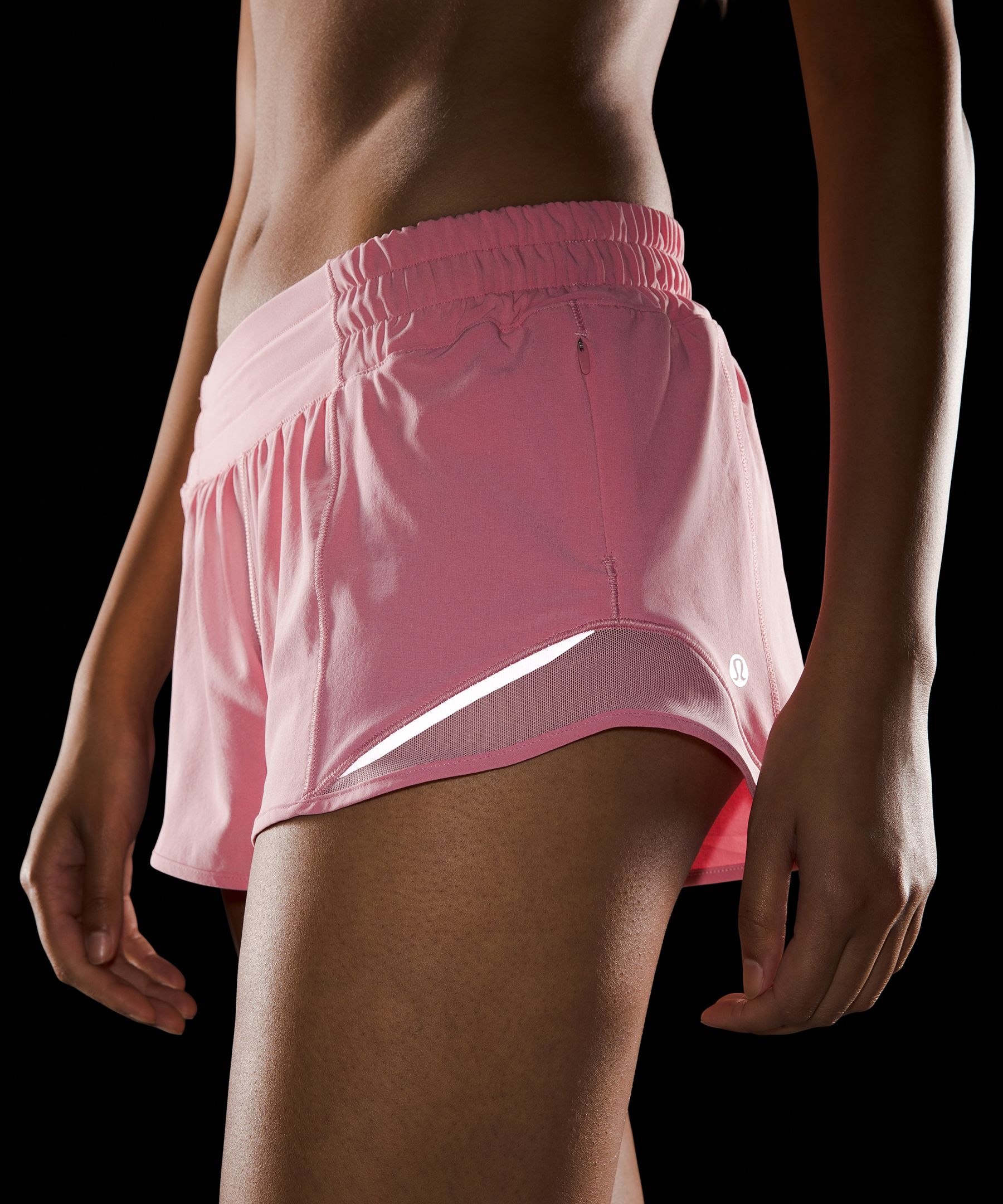 Lululemon Women's Hotty Hot Low-Rise Lined Short 2.5