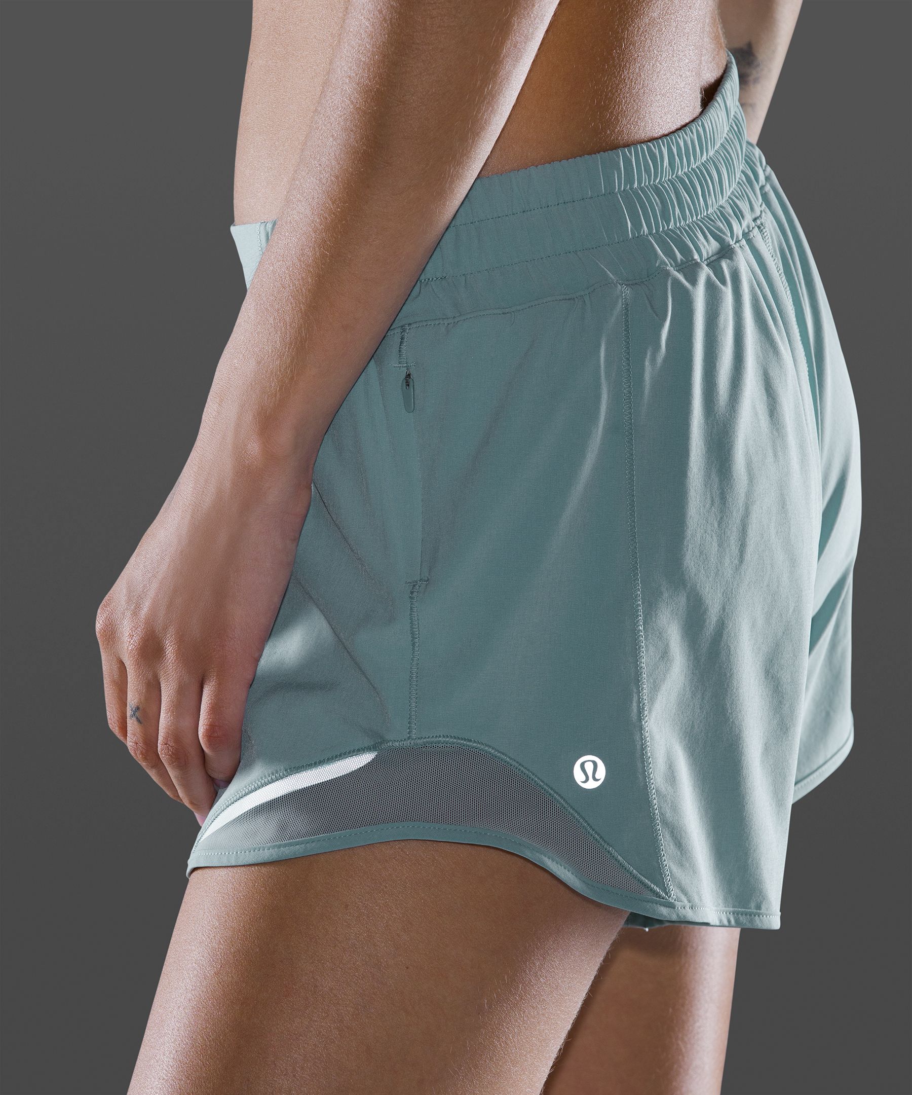 ルルレモンHotty Hot Low-Rise Lined Short 4\